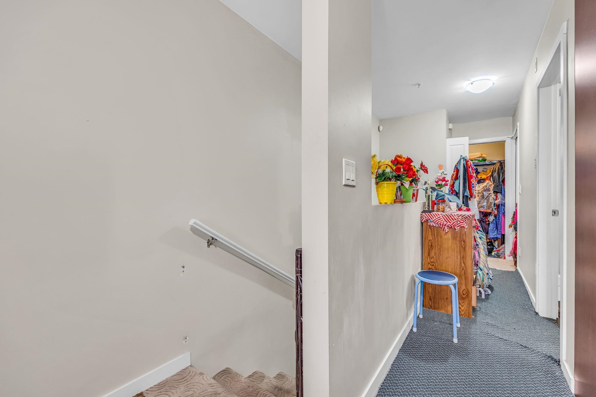 55 2239 KINGSWAY Unit: 55