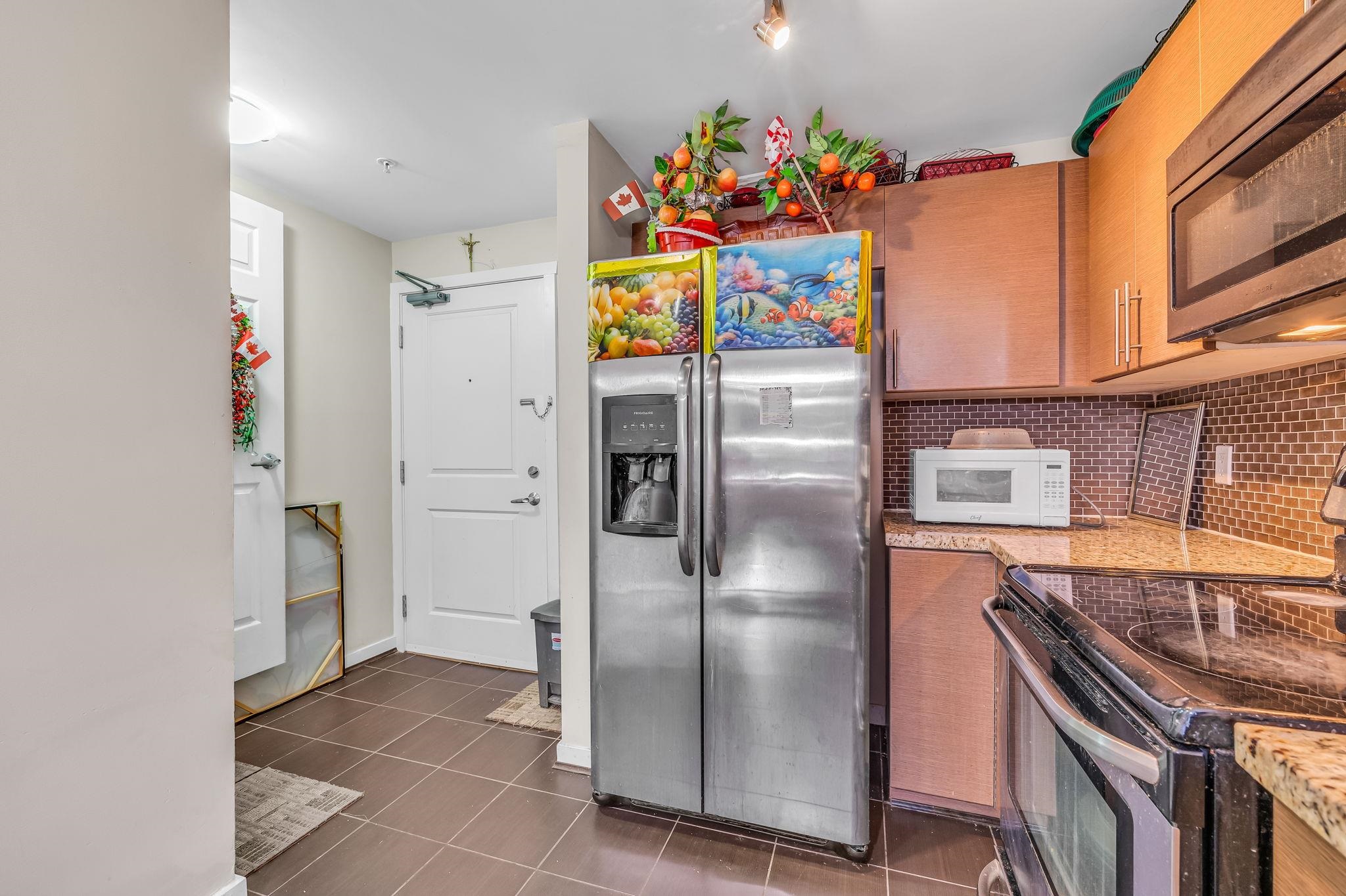 55 2239 KINGSWAY Unit: 55