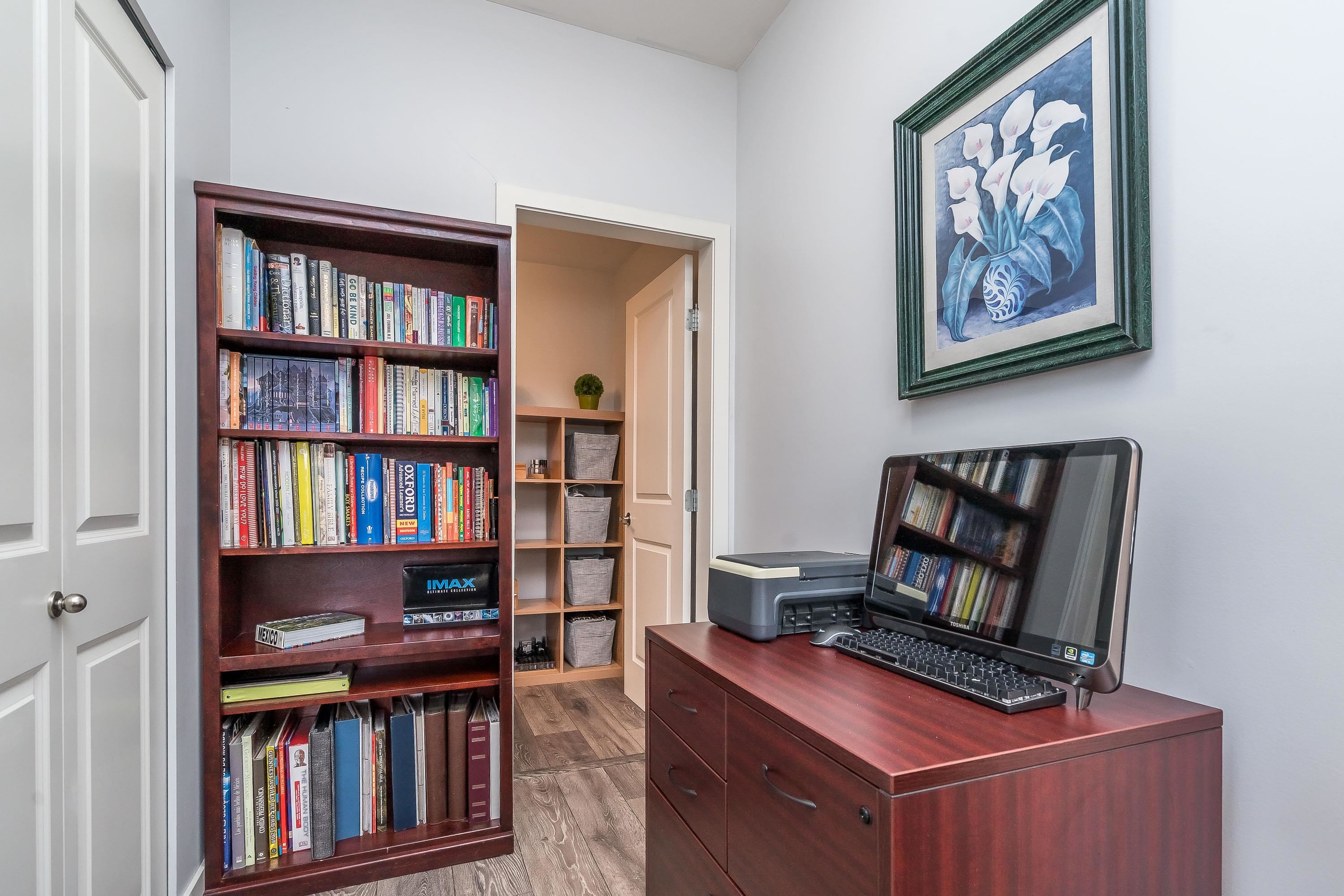 207 22363 SELKIRK AVENUE Unit: 207