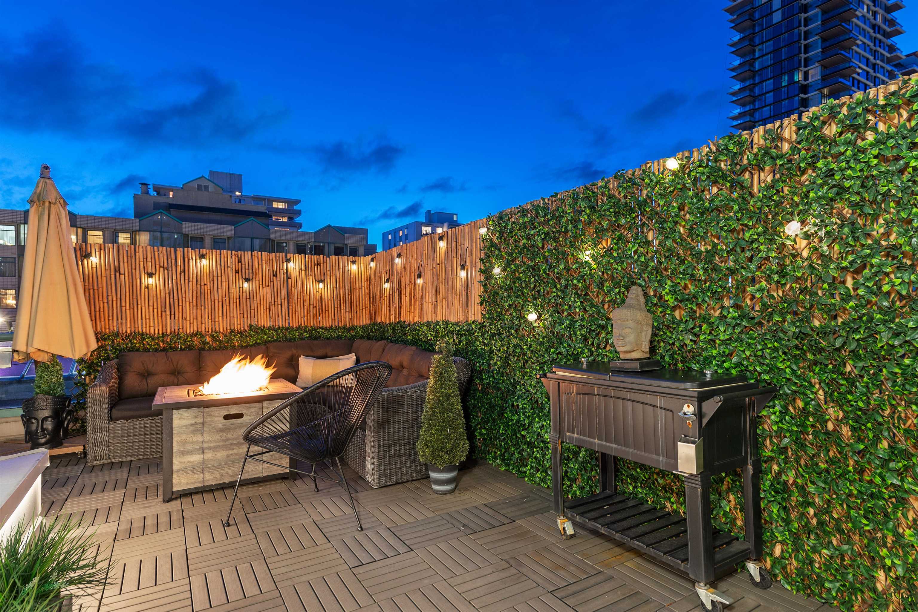 301 789 JERVIS STREET STREET Unit: 301