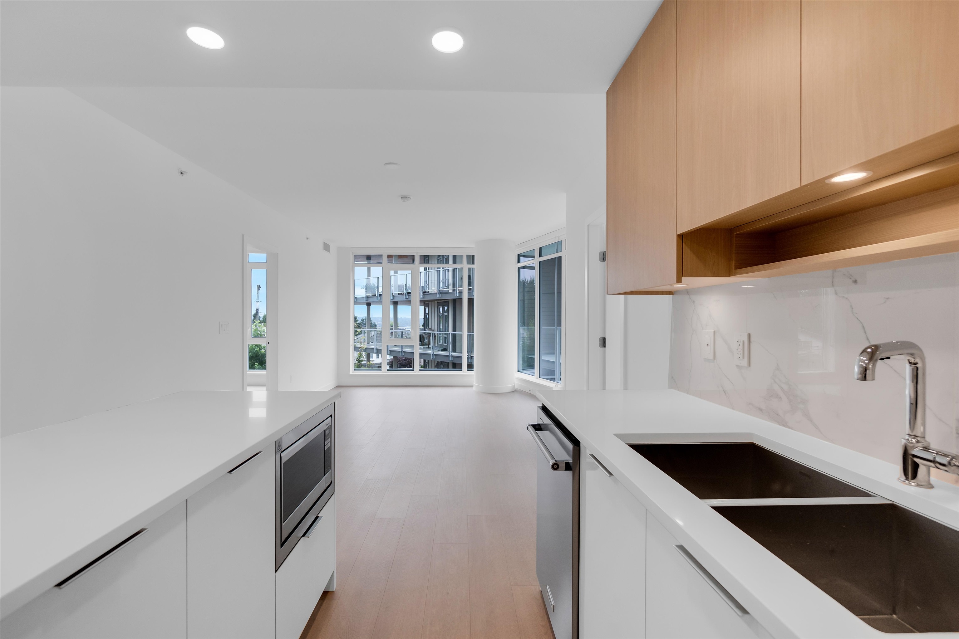 202 7769 PARK CRESCENT Unit: 202