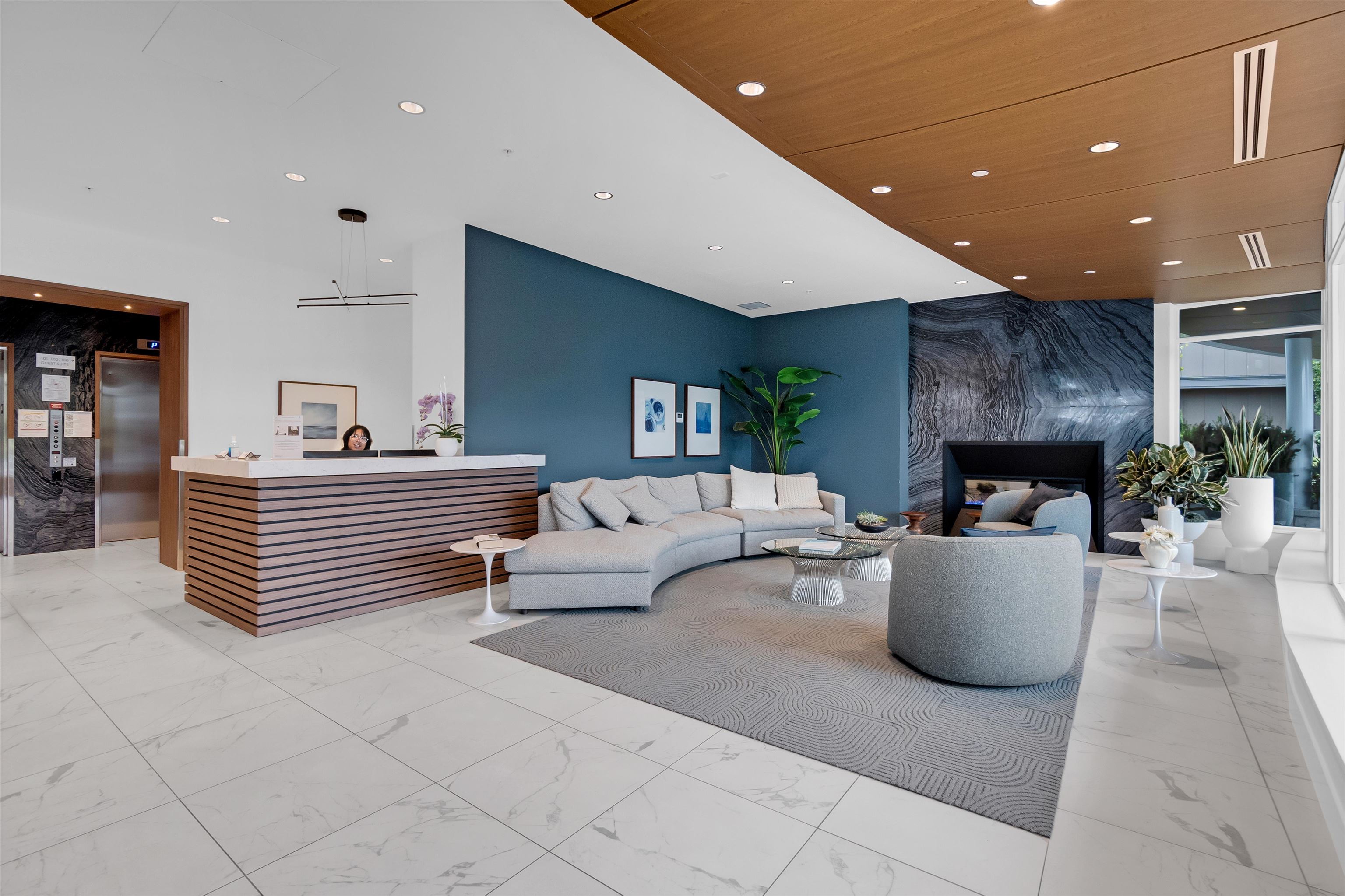 202 7769 PARK CRESCENT Unit: 202