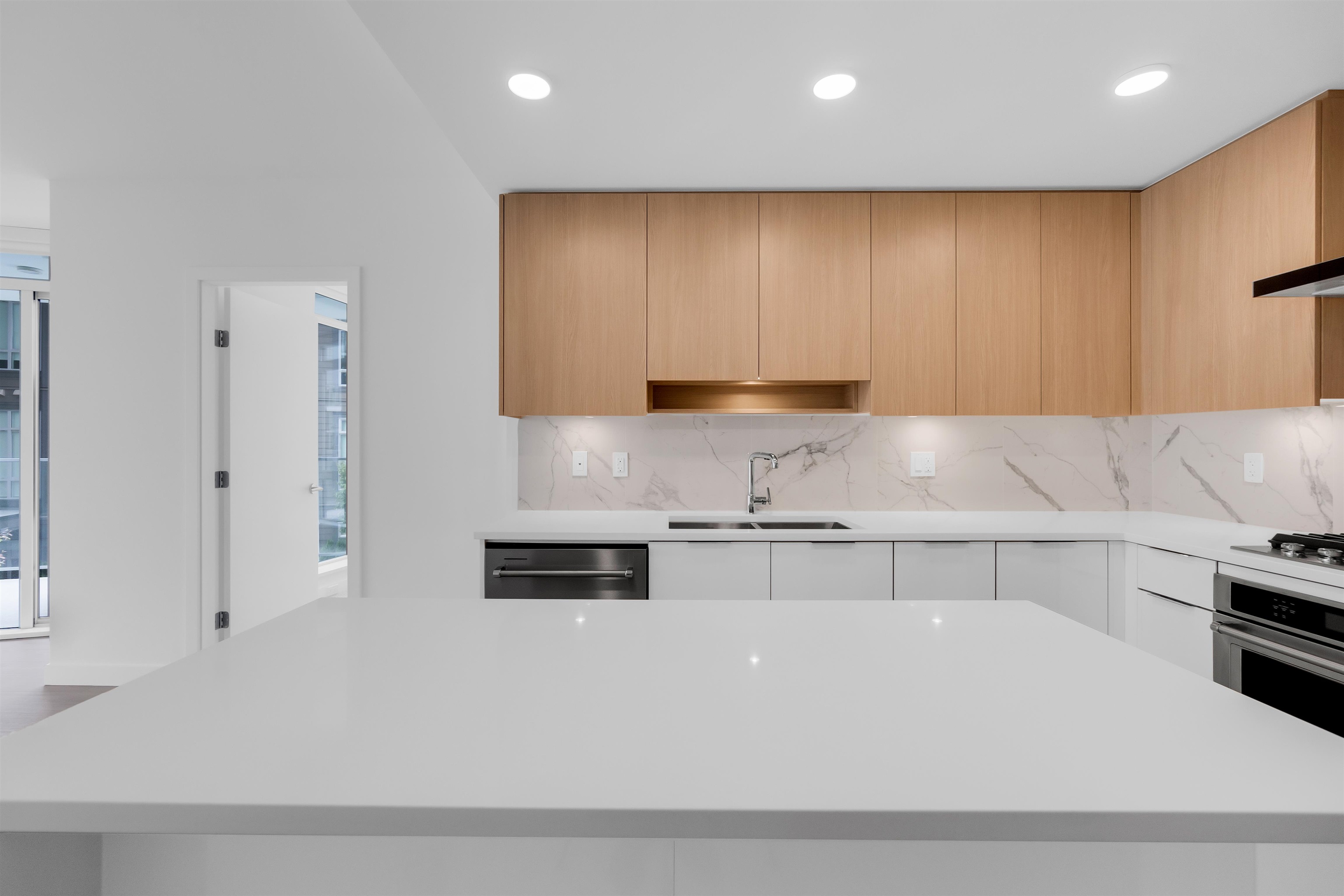 202 7769 PARK CRESCENT Unit: 202