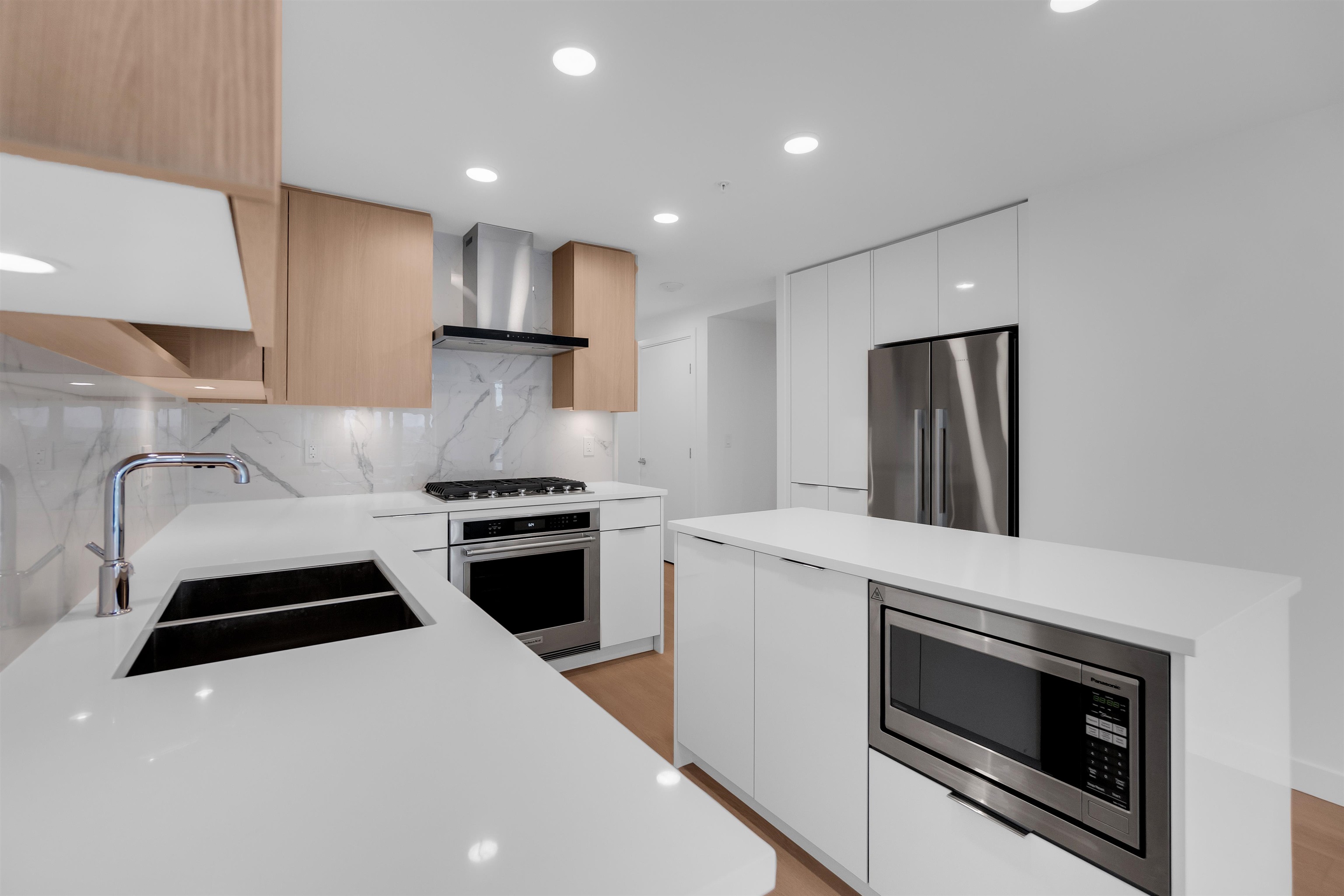 202 7769 PARK CRESCENT Unit: 202