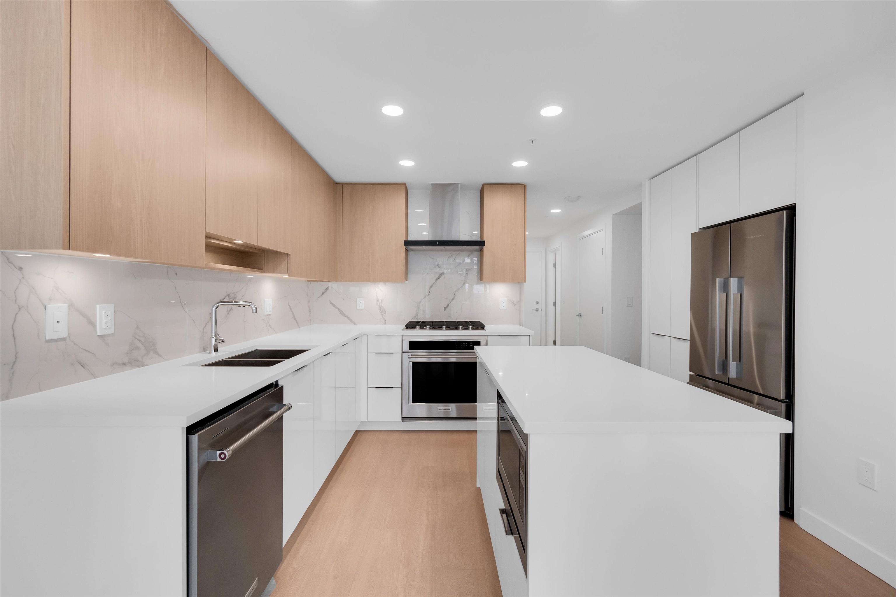 202 7769 PARK CRESCENT Unit: 202