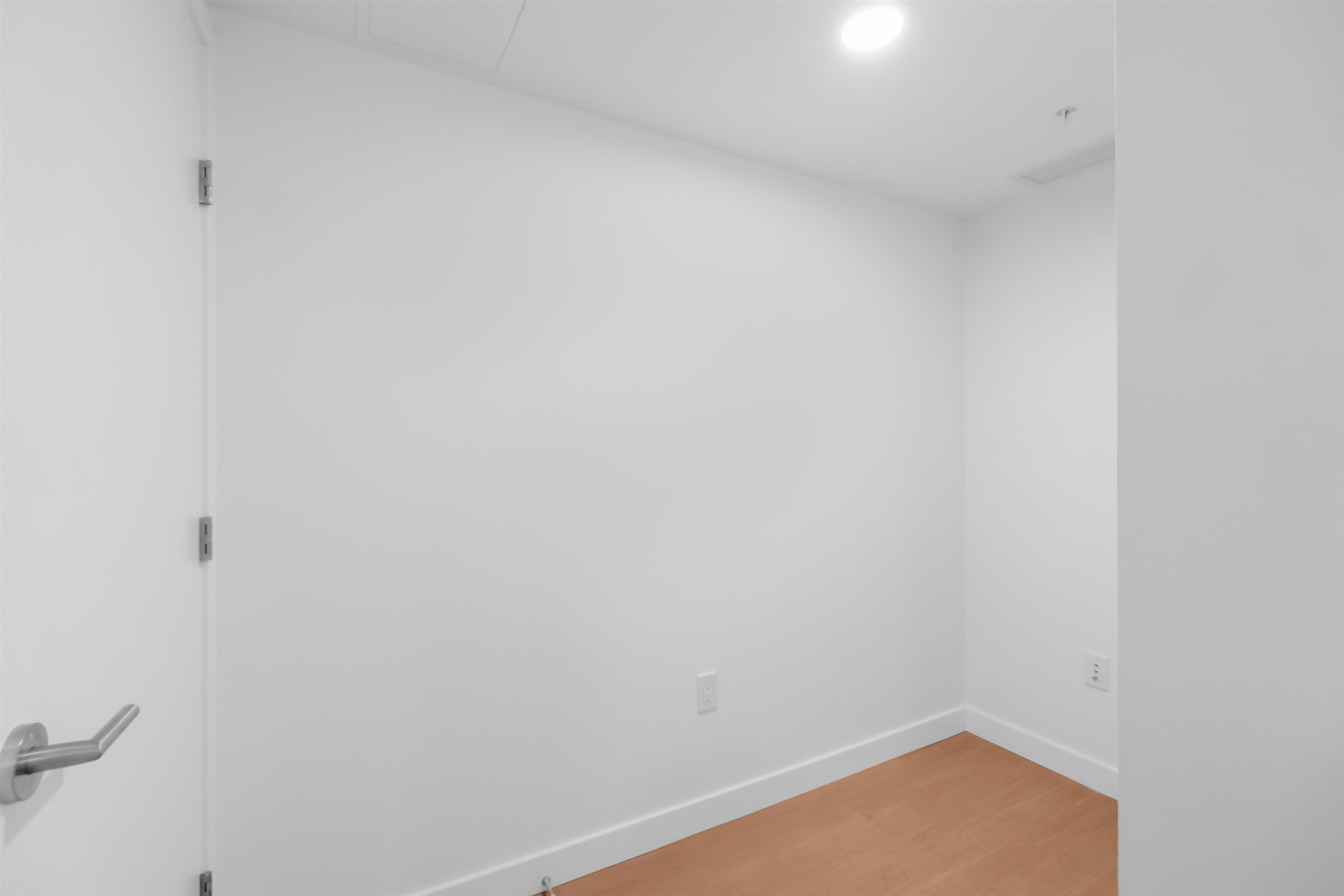 202 7769 PARK CRESCENT Unit: 202