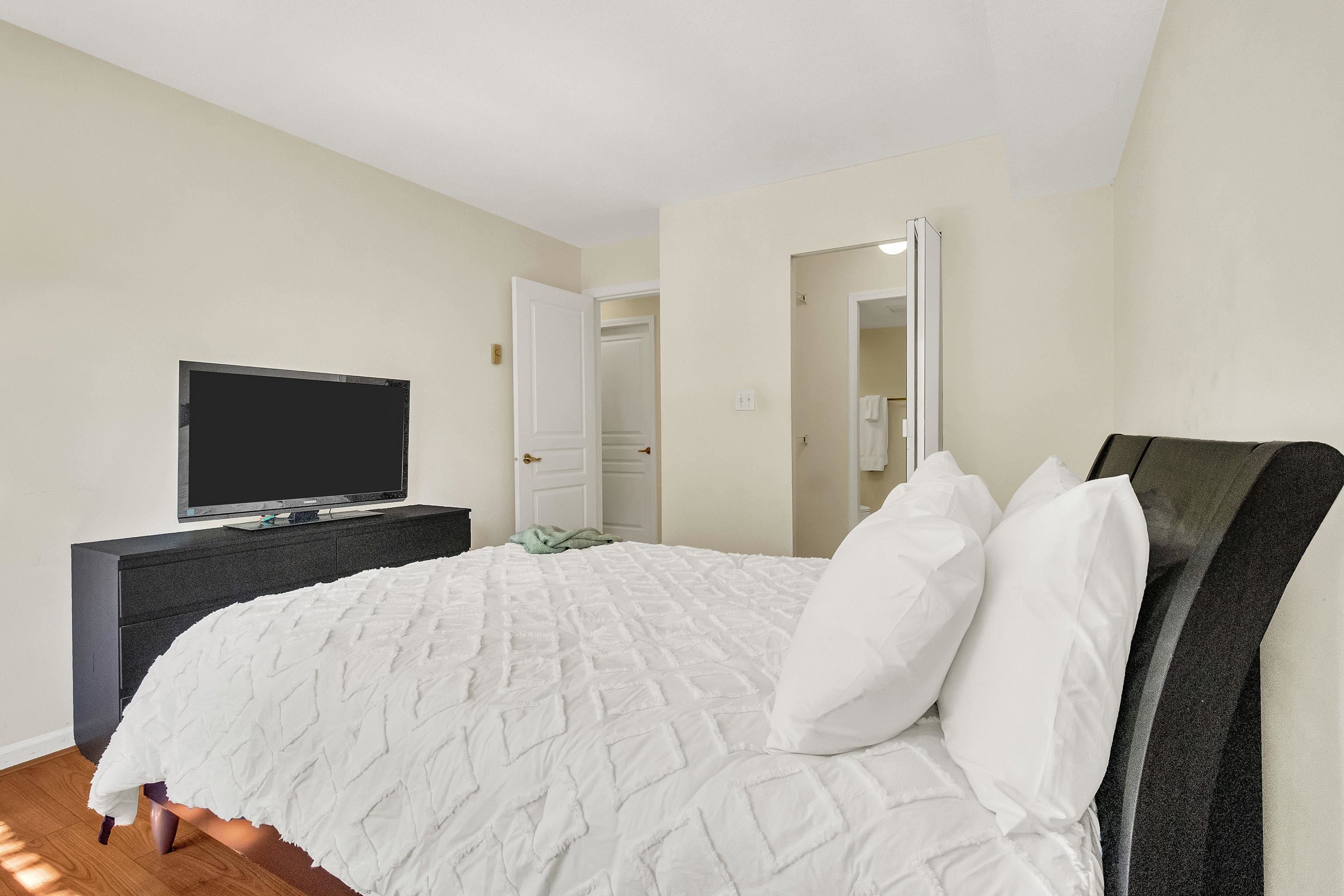 201B 7025 STRIDE AVENUE Unit: 201B