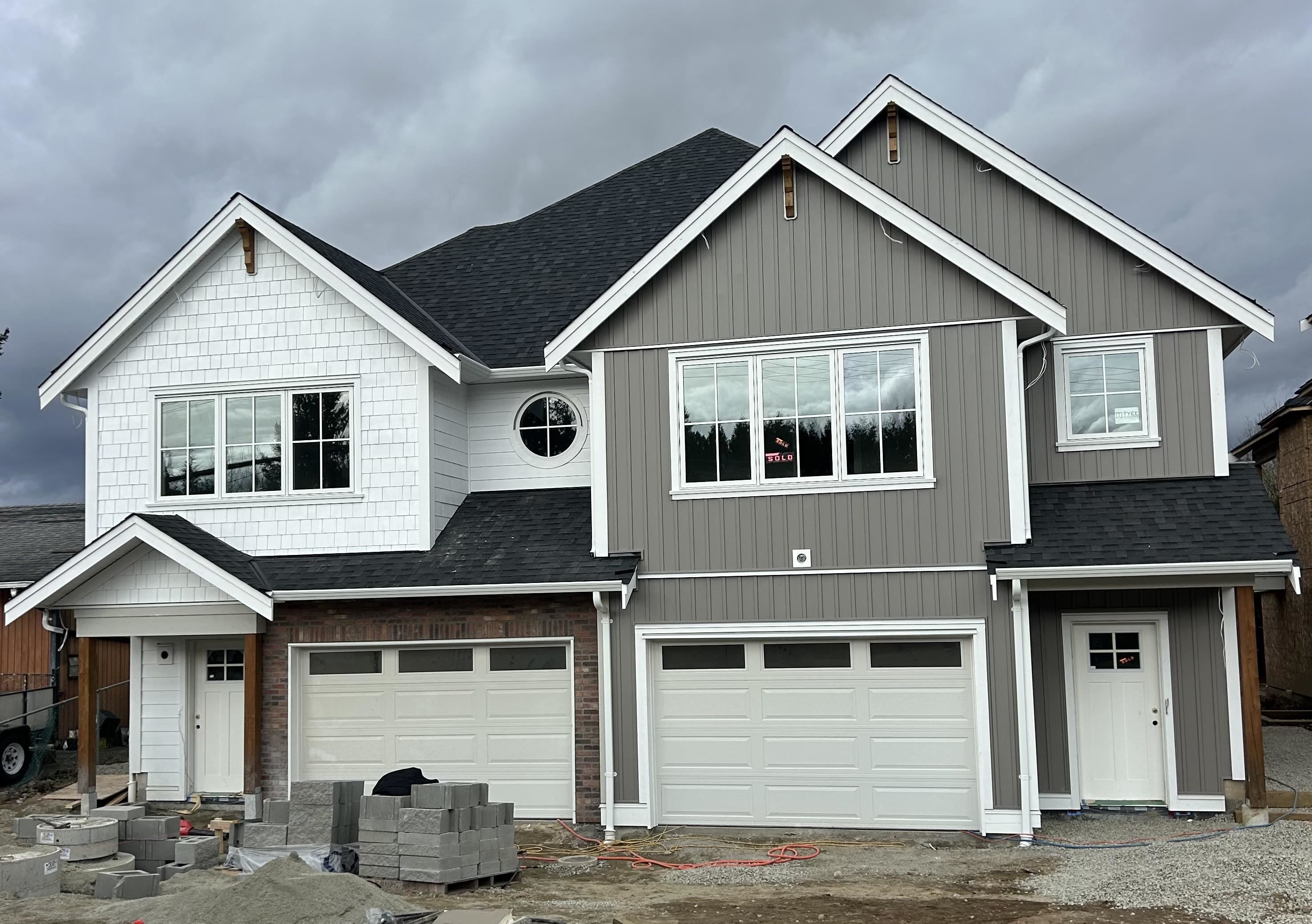 B 21435 121 AVENUE Unit: B