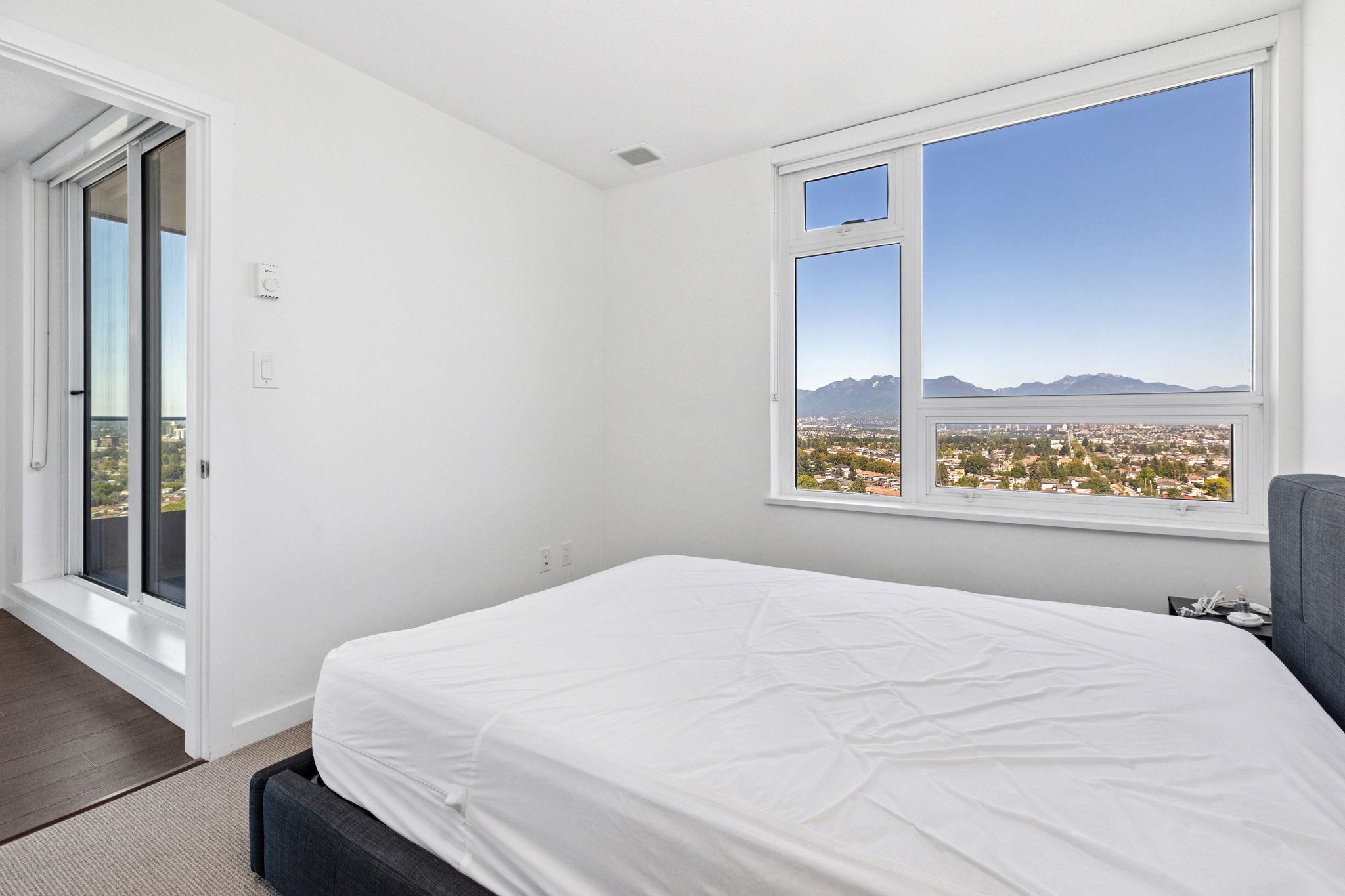 2902 5515 BOUNDARY ROAD Unit: 2902