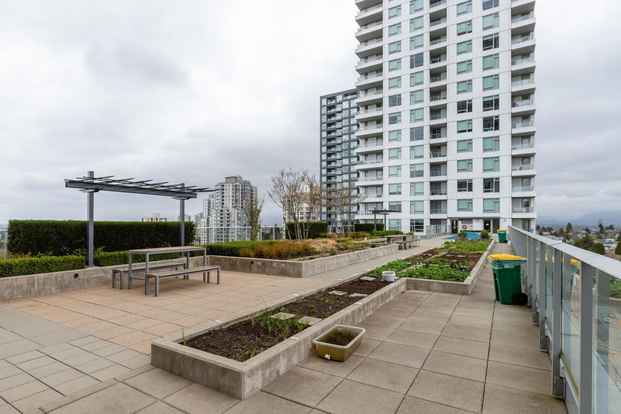 2902 5515 BOUNDARY ROAD Unit: 2902