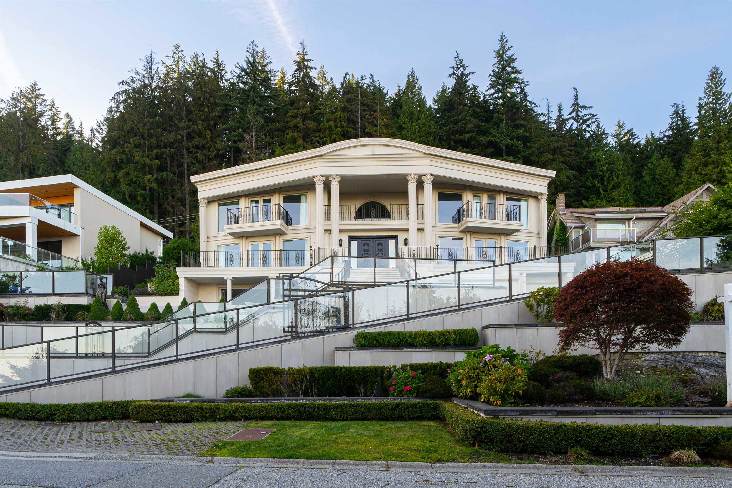 1095 MILLSTREAM ROAD