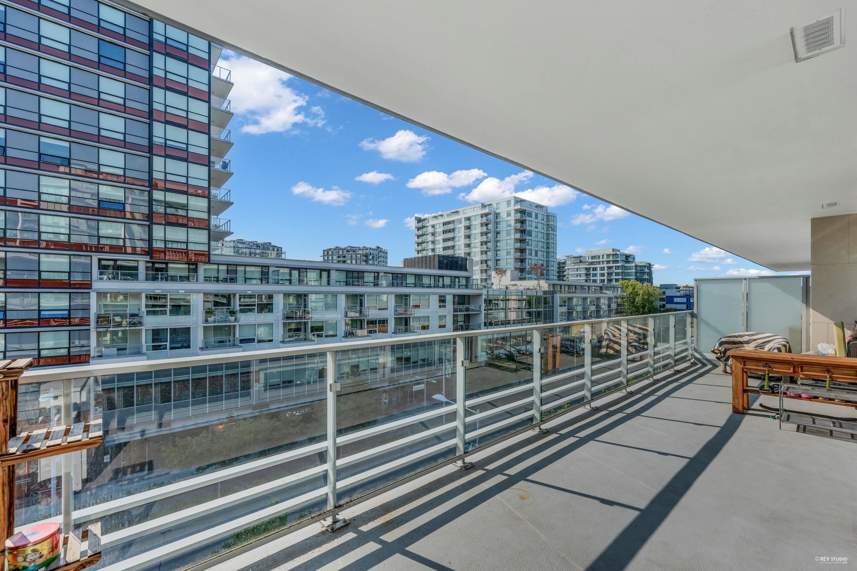 403 6699 RIVER ROAD Unit: 403