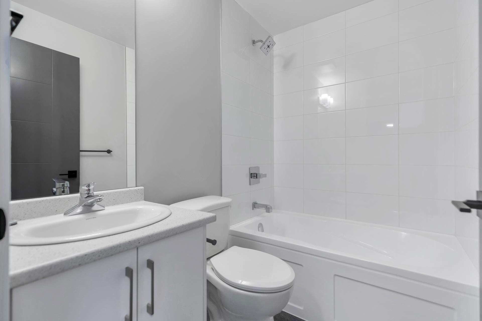 2 7138 MARBLE HILL ROAD Unit: 2