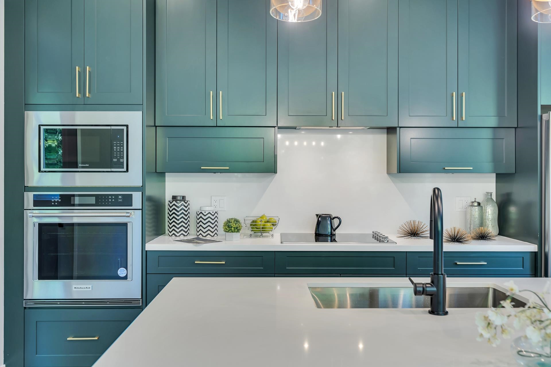 2 7138 MARBLE HILL ROAD Unit: 2