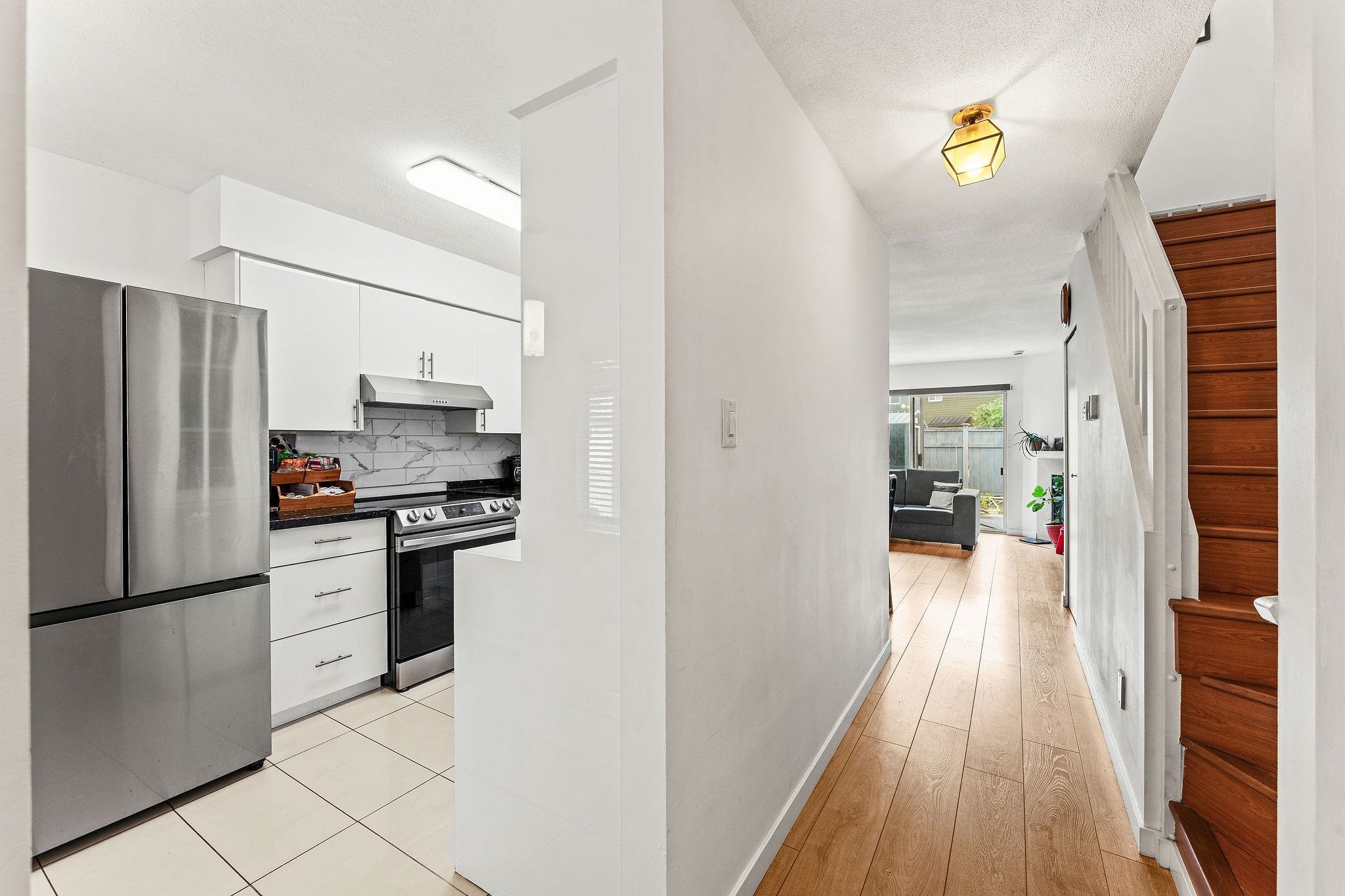 7 10980 NO. 2 ROAD Unit: 7