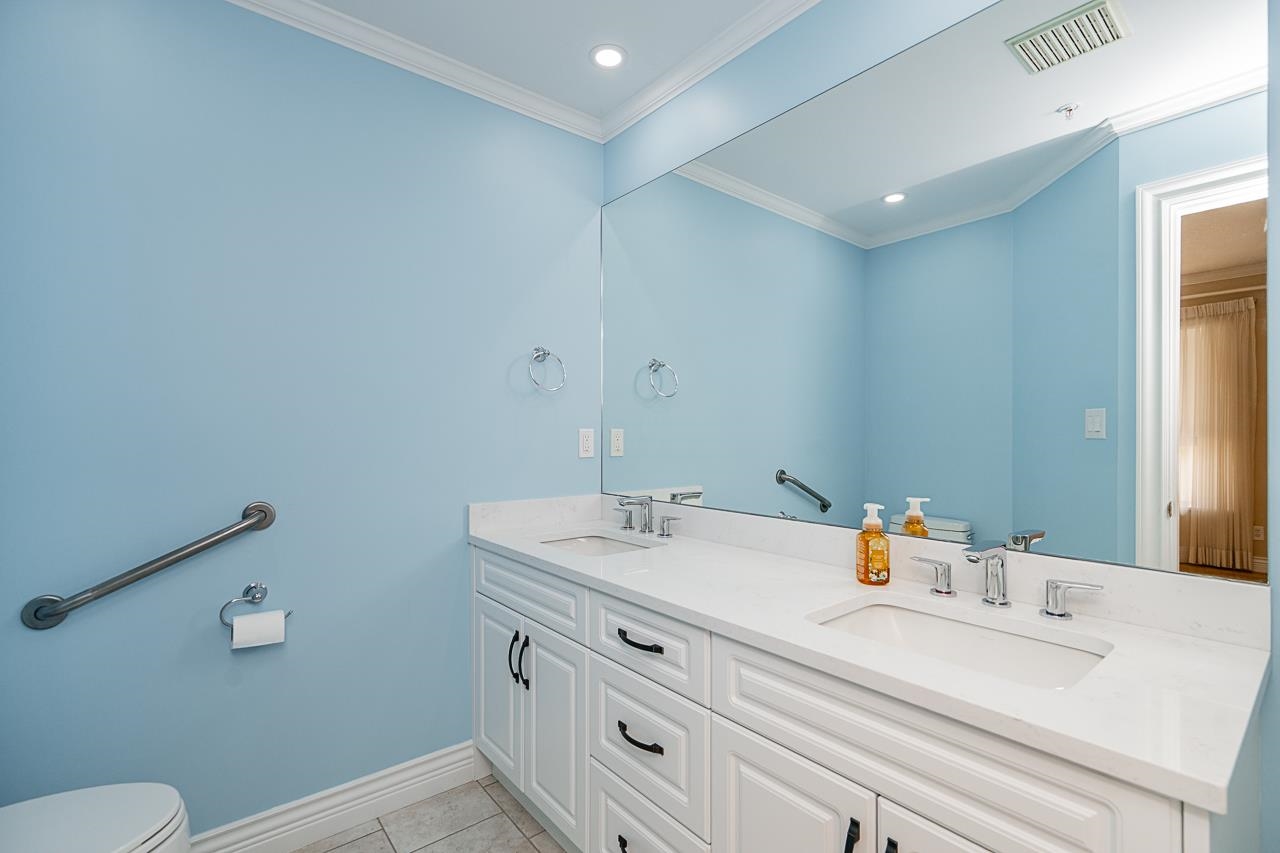 218 3098 GUILDFORD WAY Unit: 218