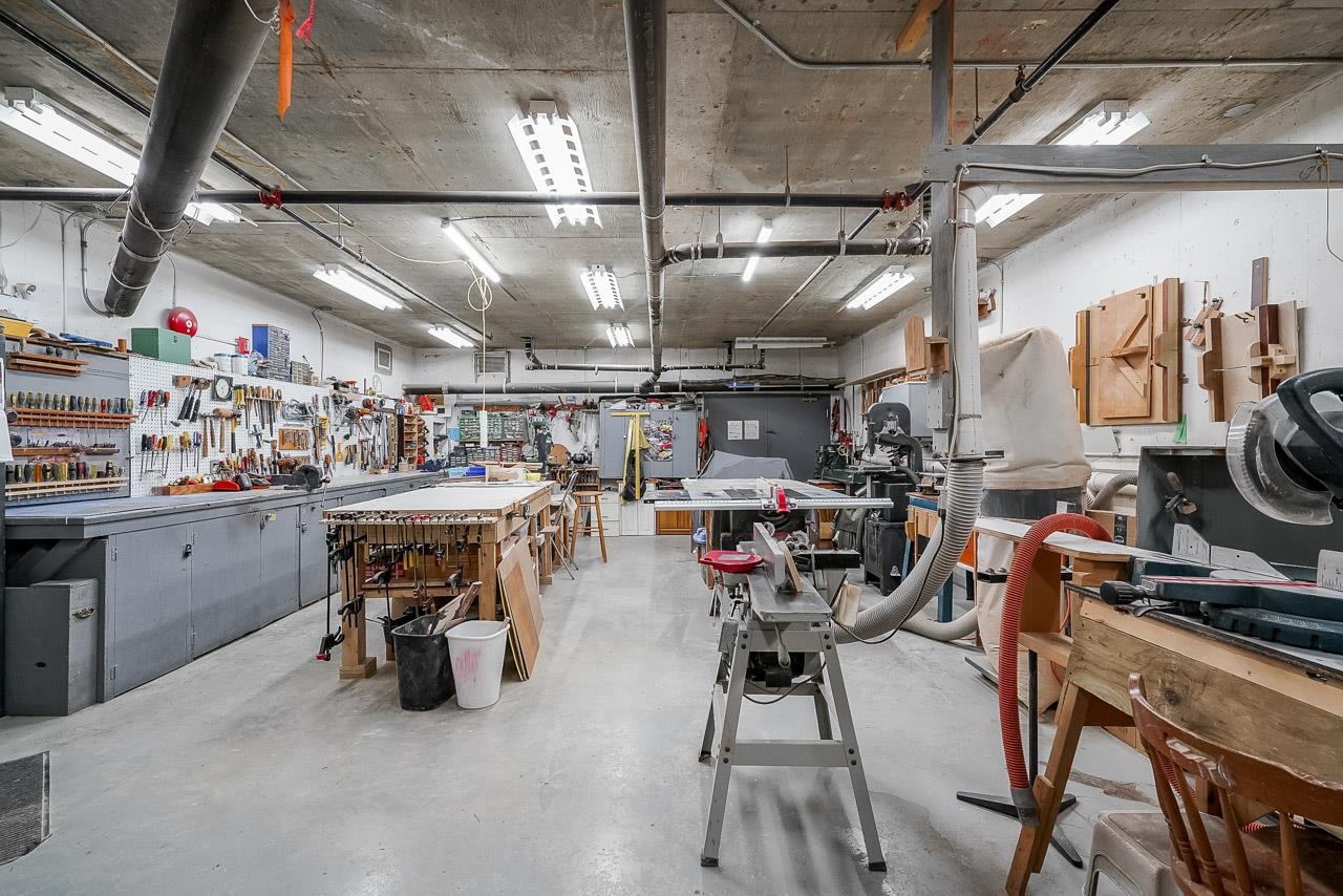 218 3098 GUILDFORD WAY Unit: 218