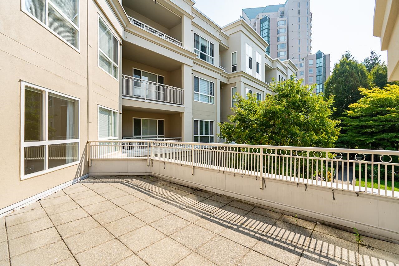218 3098 GUILDFORD WAY Unit: 218