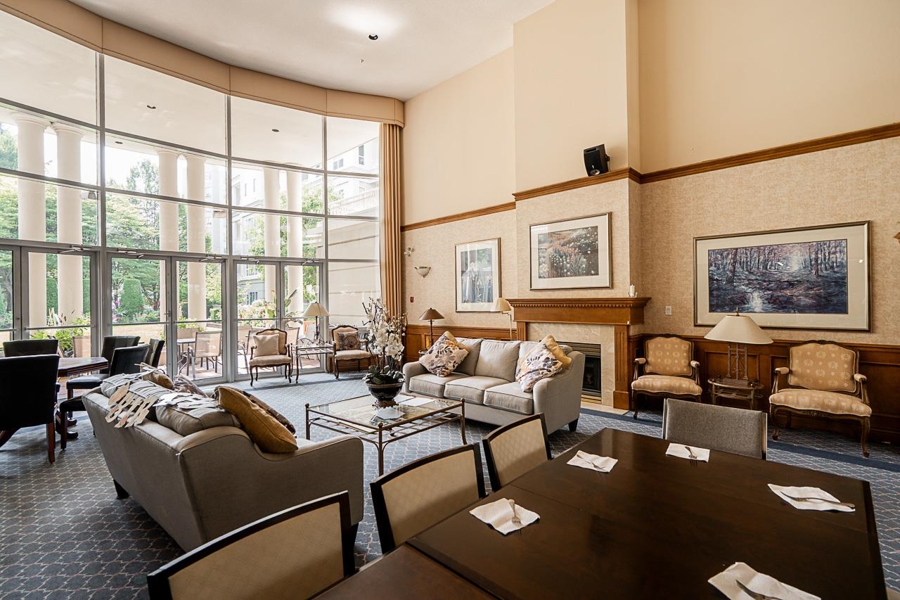 218 3098 GUILDFORD WAY Unit: 218