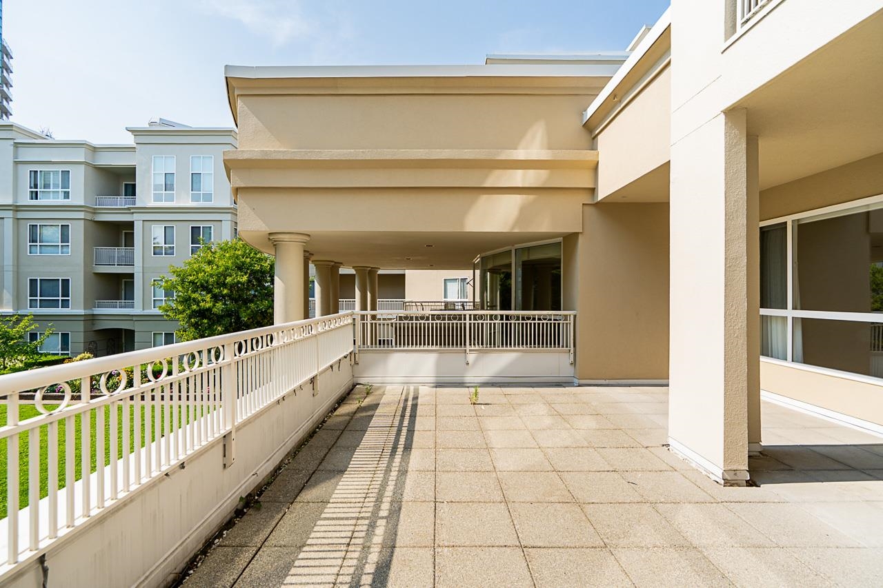 218 3098 GUILDFORD WAY Unit: 218