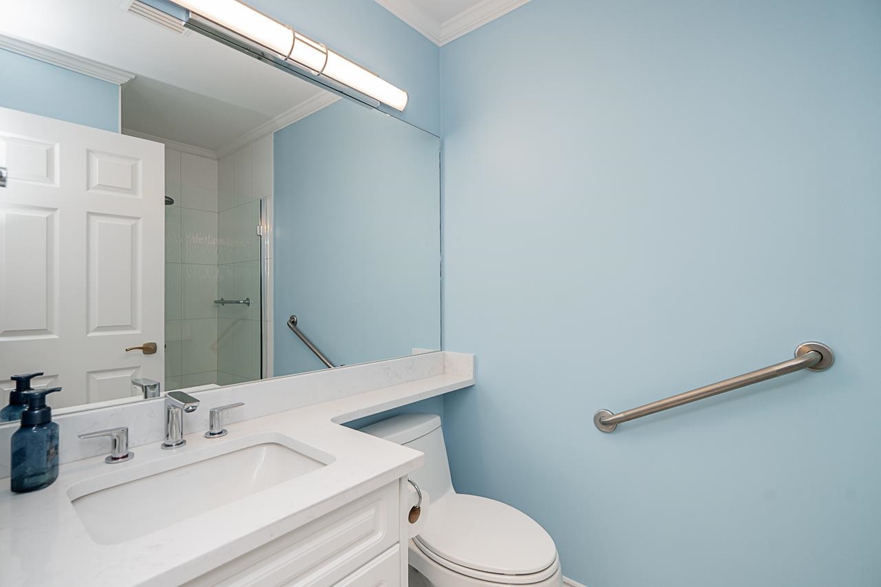 218 3098 GUILDFORD WAY Unit: 218