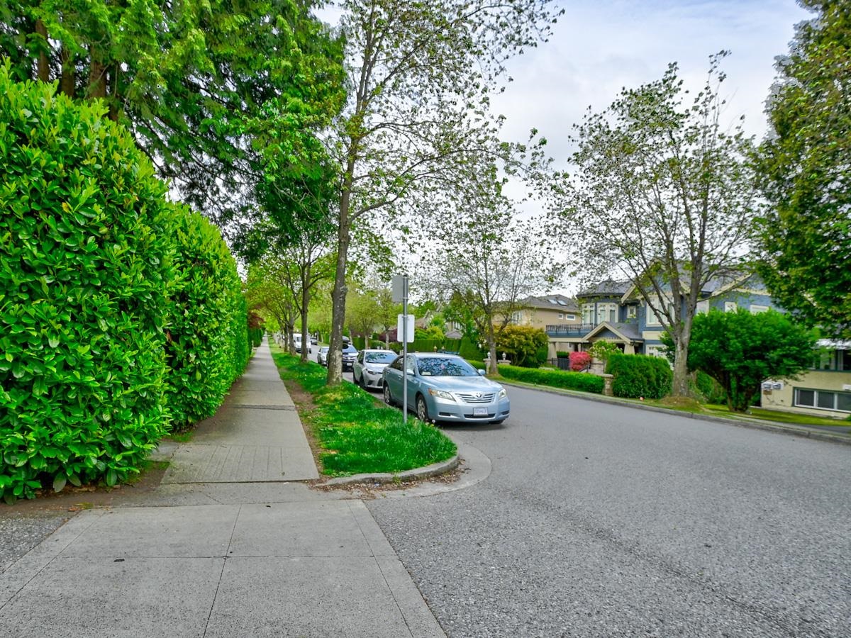 310 5325 WEST BOULEVARD Unit: 310