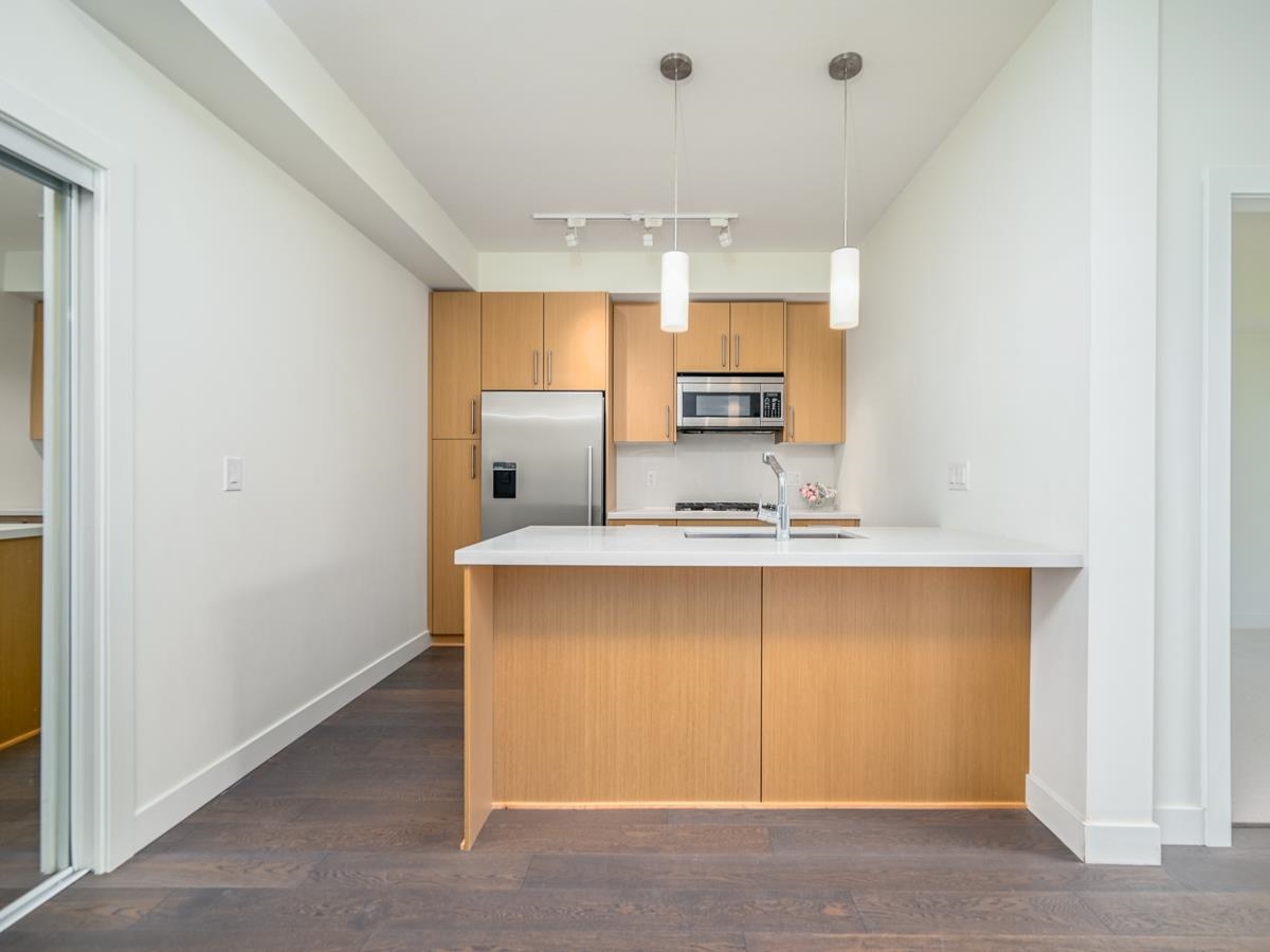 310 5325 WEST BOULEVARD Unit: 310