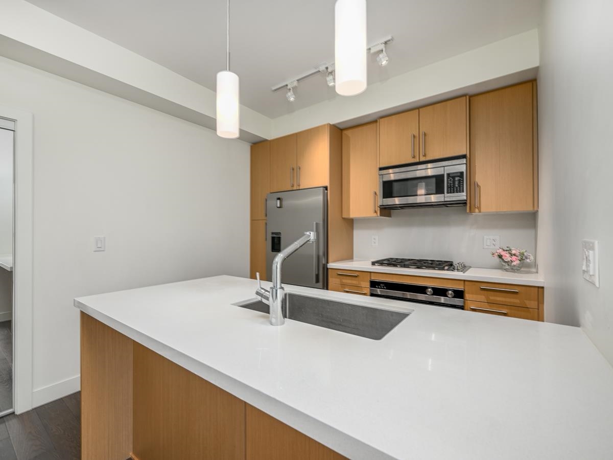 310 5325 WEST BOULEVARD Unit: 310