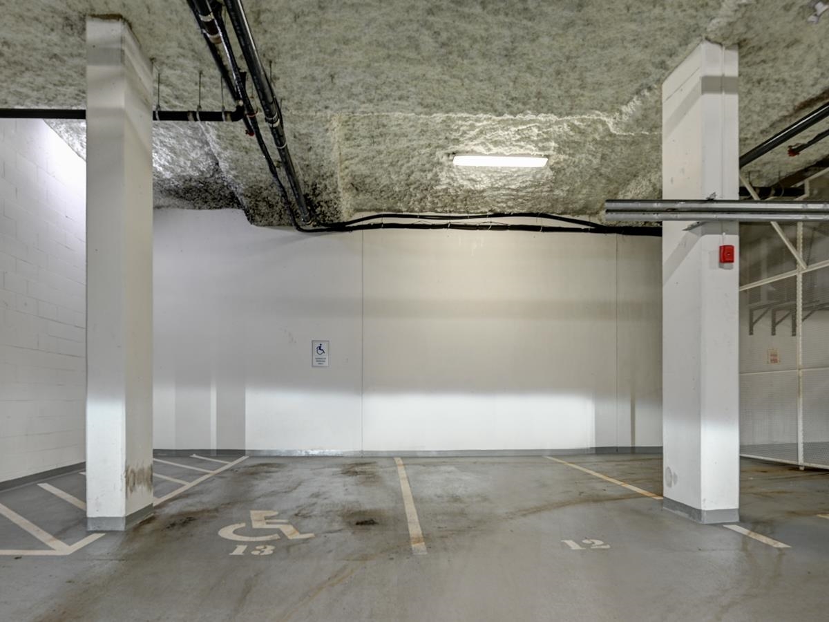 310 5325 WEST BOULEVARD Unit: 310