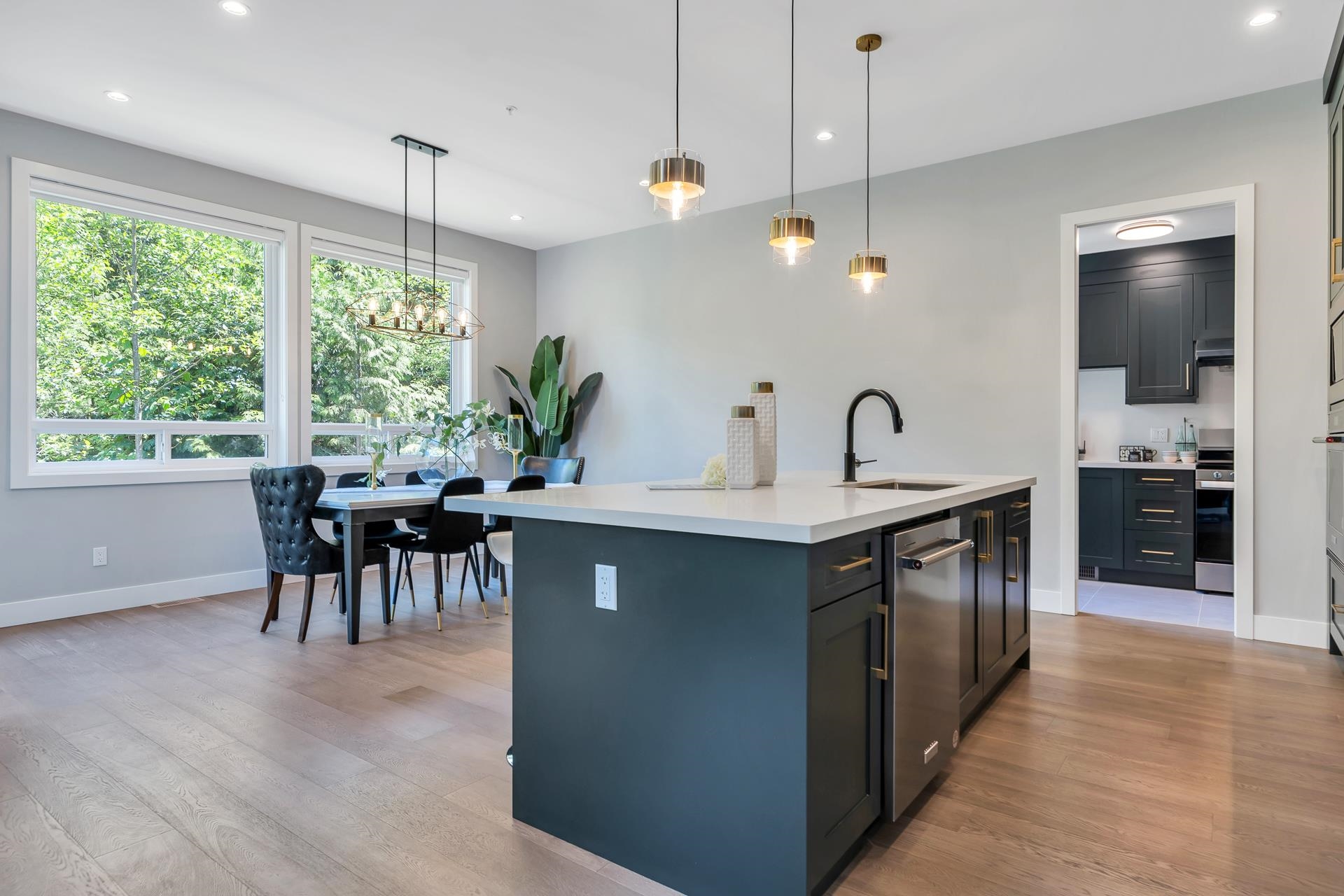 1 7138 MARBLE HILL ROAD Unit: 1