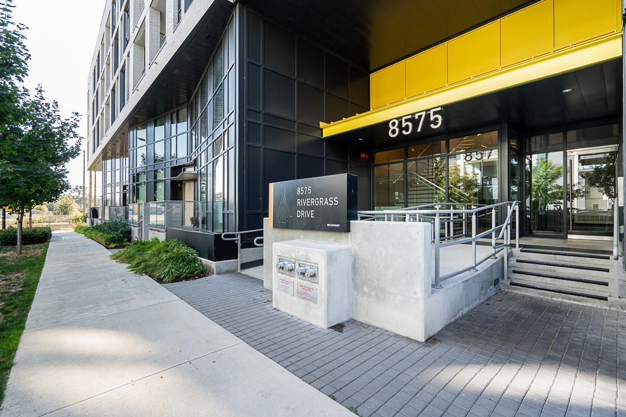 360 8575 RIVERGRASS DRIVE Unit: 360