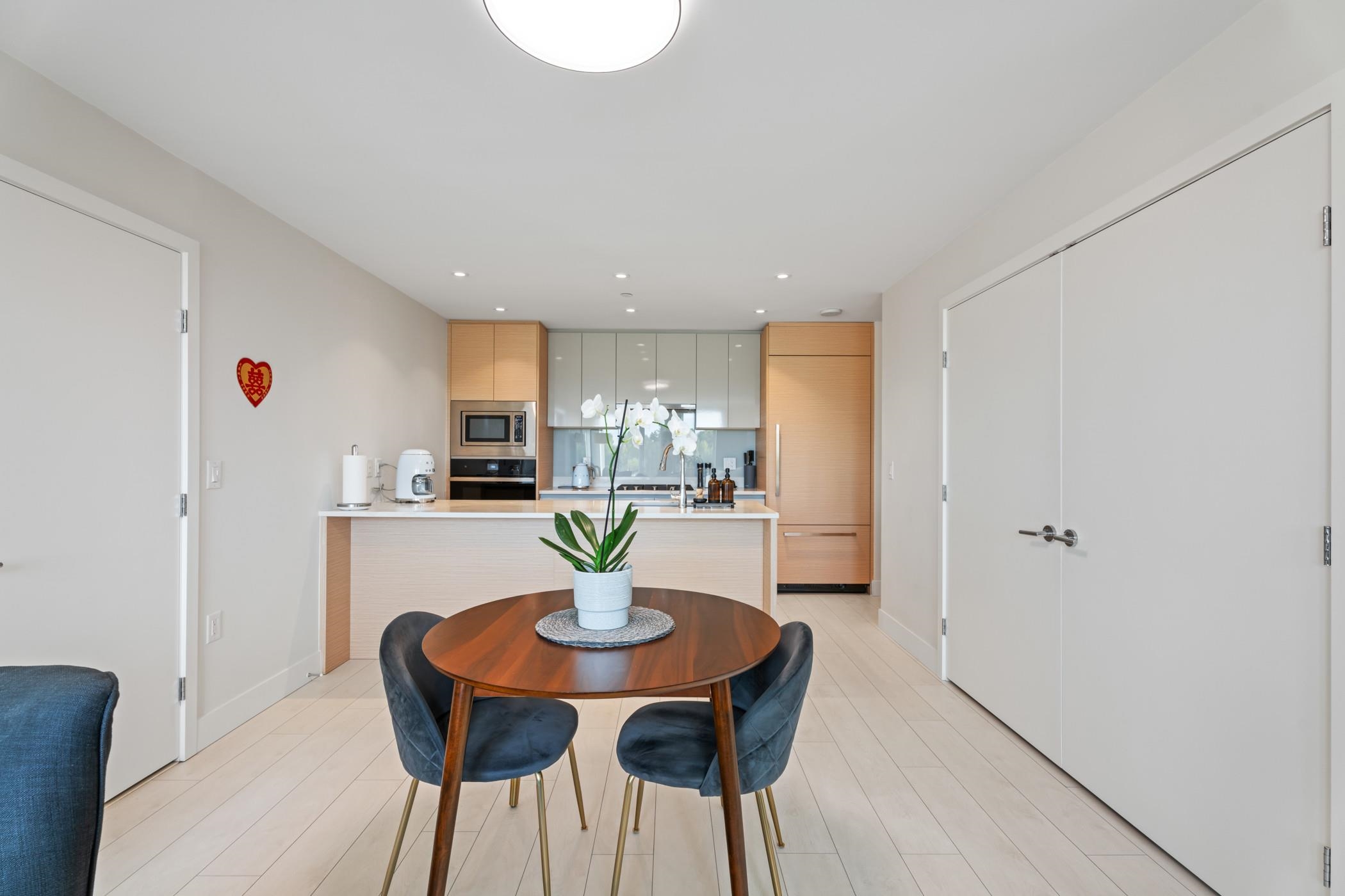 360 8575 RIVERGRASS DRIVE Unit: 360