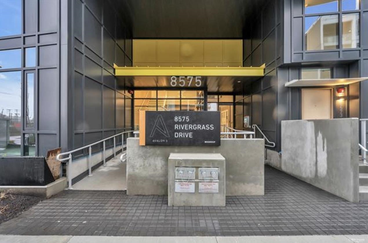 360 8575 RIVERGRASS DRIVE Unit: 360