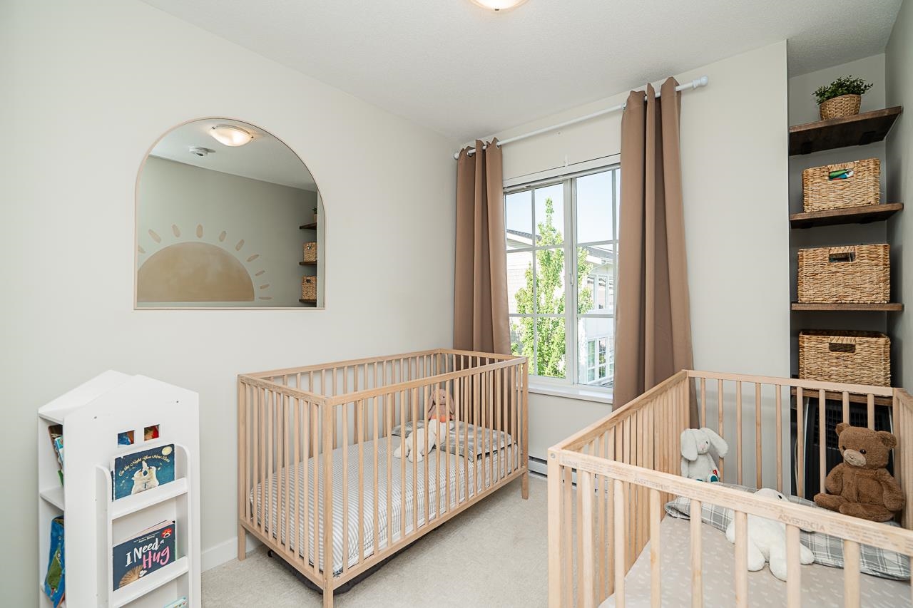 121 5551 ADMIRAL WAY Unit: 121