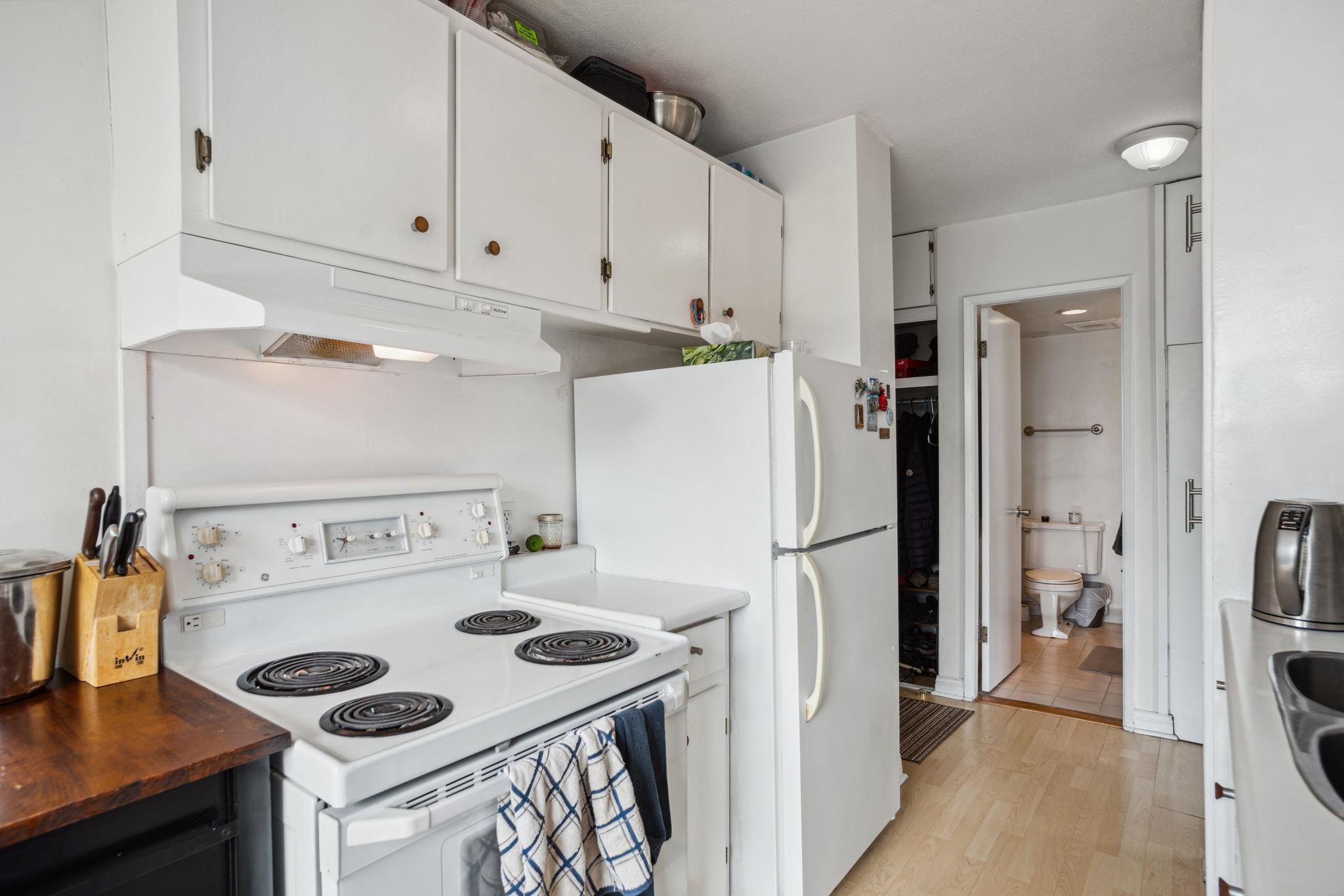 1204 1330 HARWOOD STREET Unit: 1204