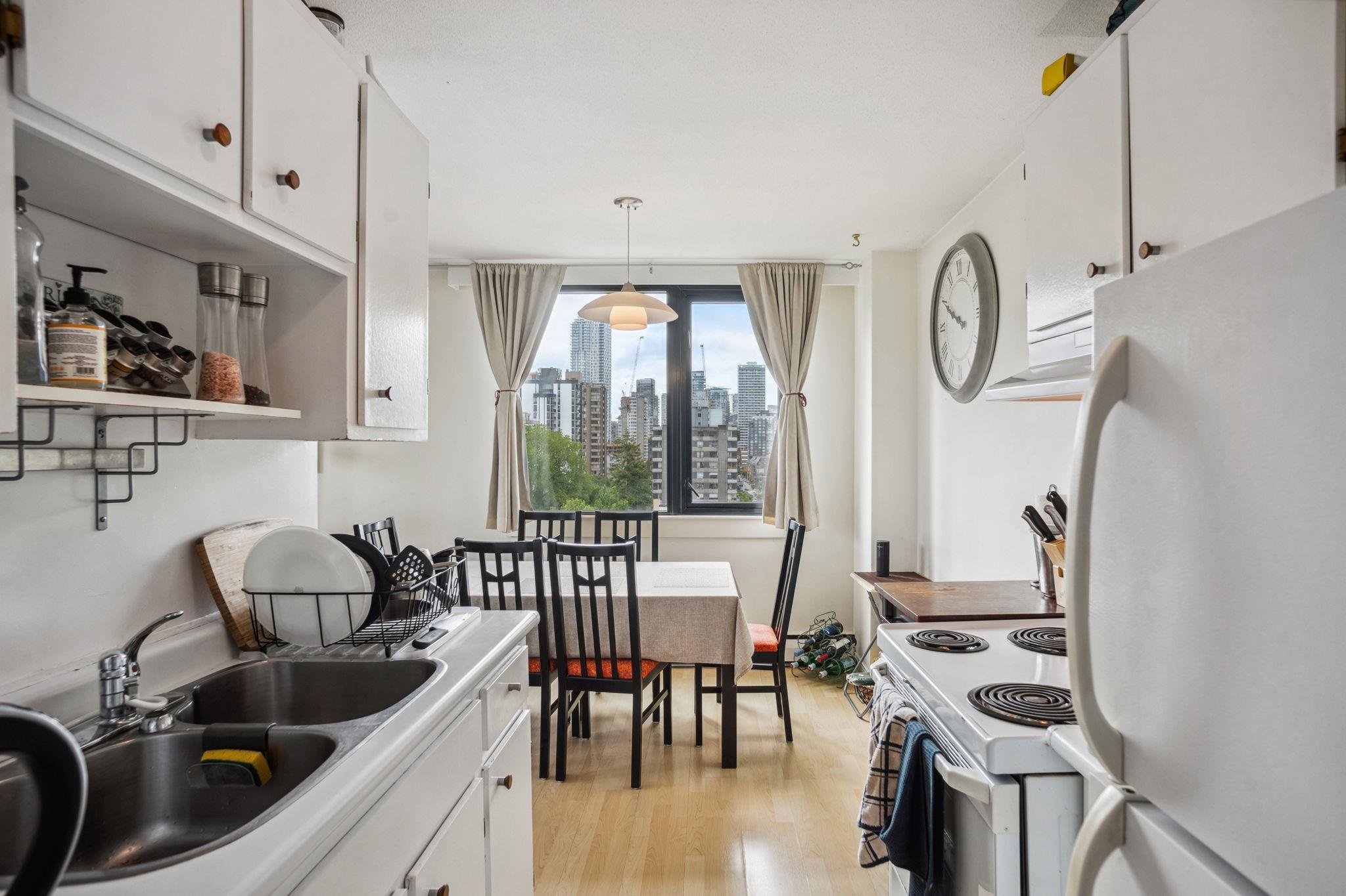 1204 1330 HARWOOD STREET Unit: 1204