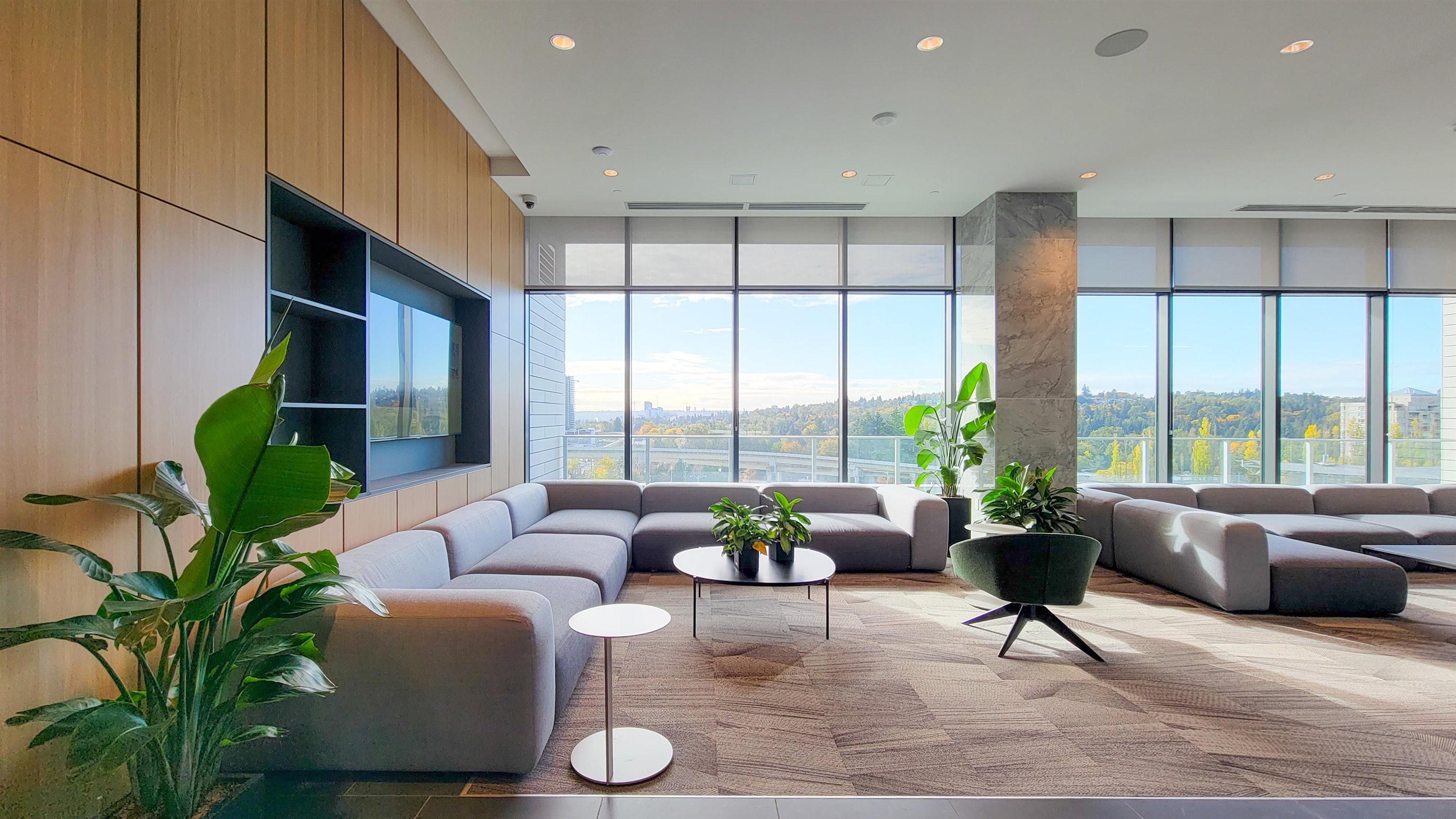 711 3833 EVERGREEN PLACE Unit: 711