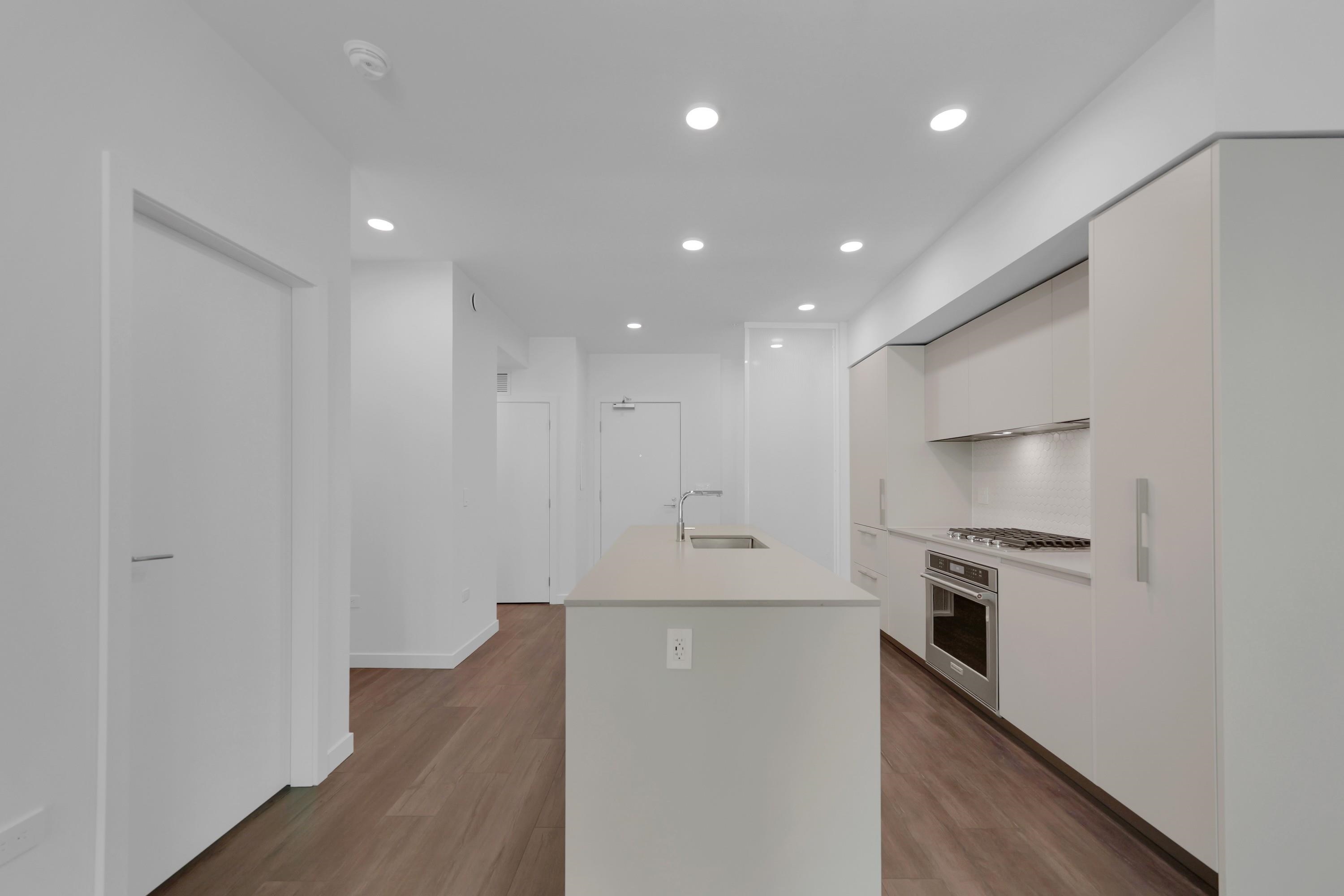 412 1506 SCOTT CRESCENT Unit: 412