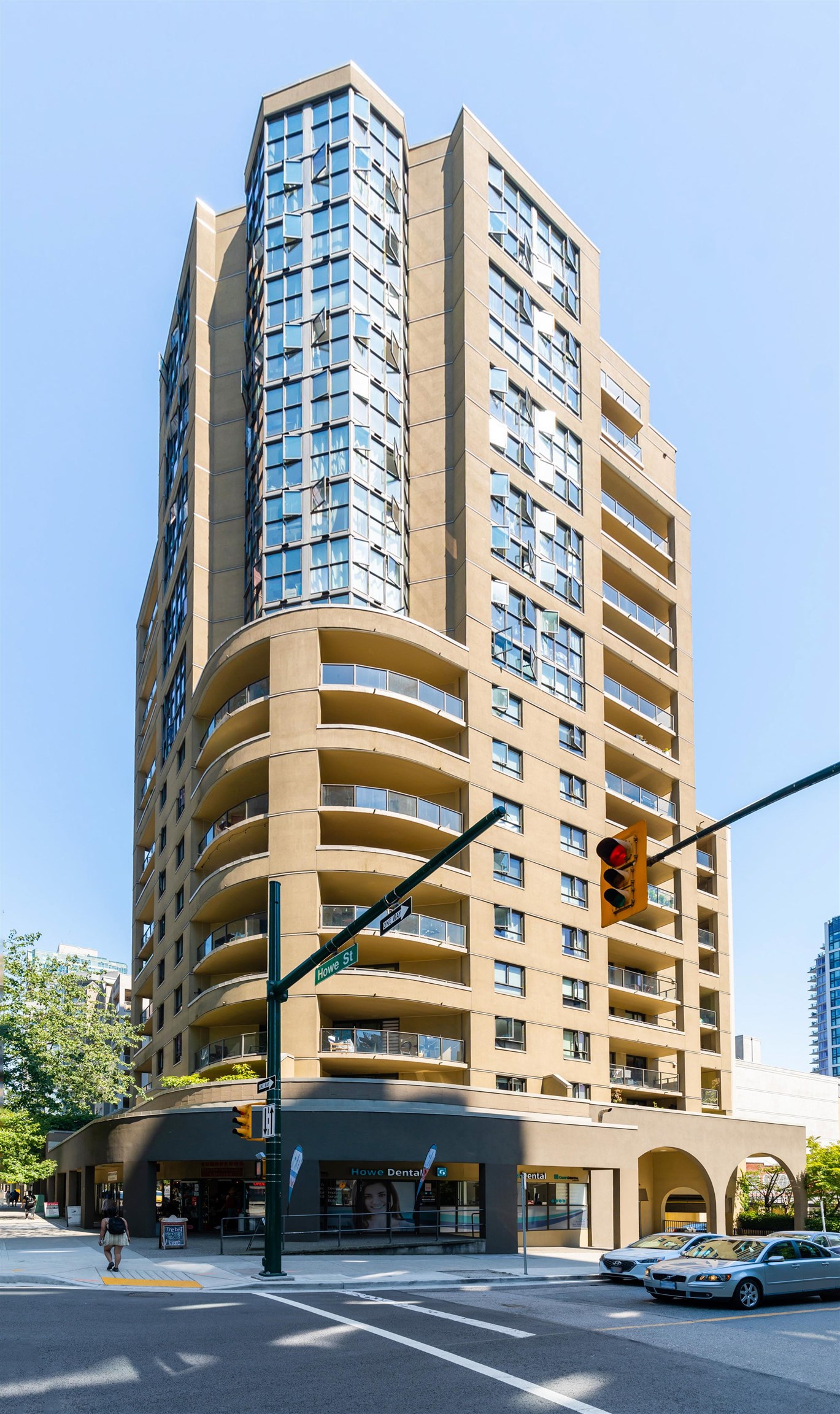 1004 789 DRAKE STREET Unit: 1004