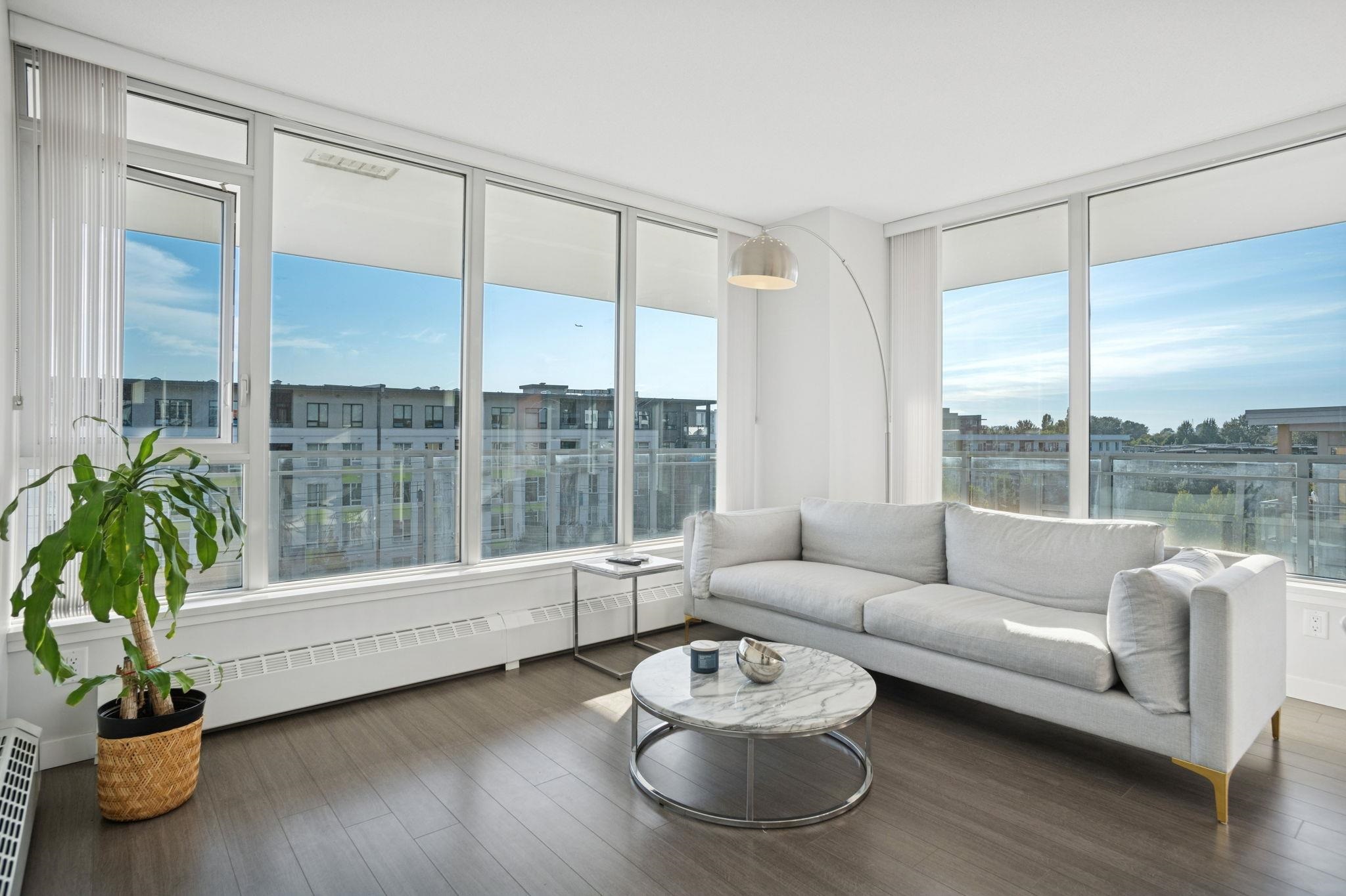 605 3281 E KENT AVENUE NORTH Unit: 605