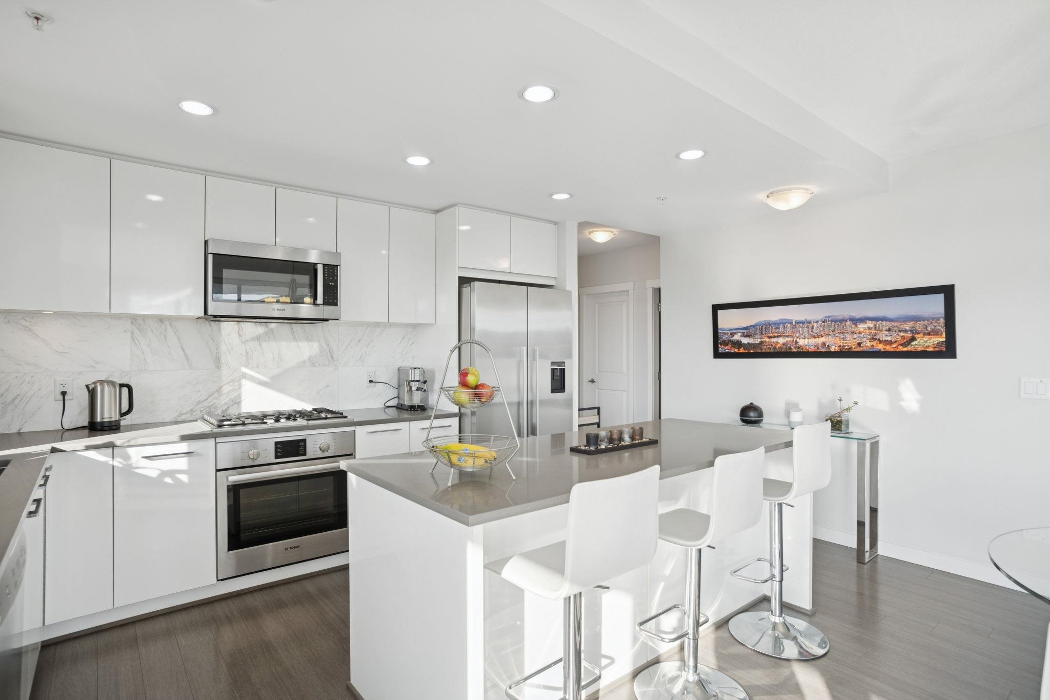 605 3281 E KENT AVENUE NORTH Unit: 605