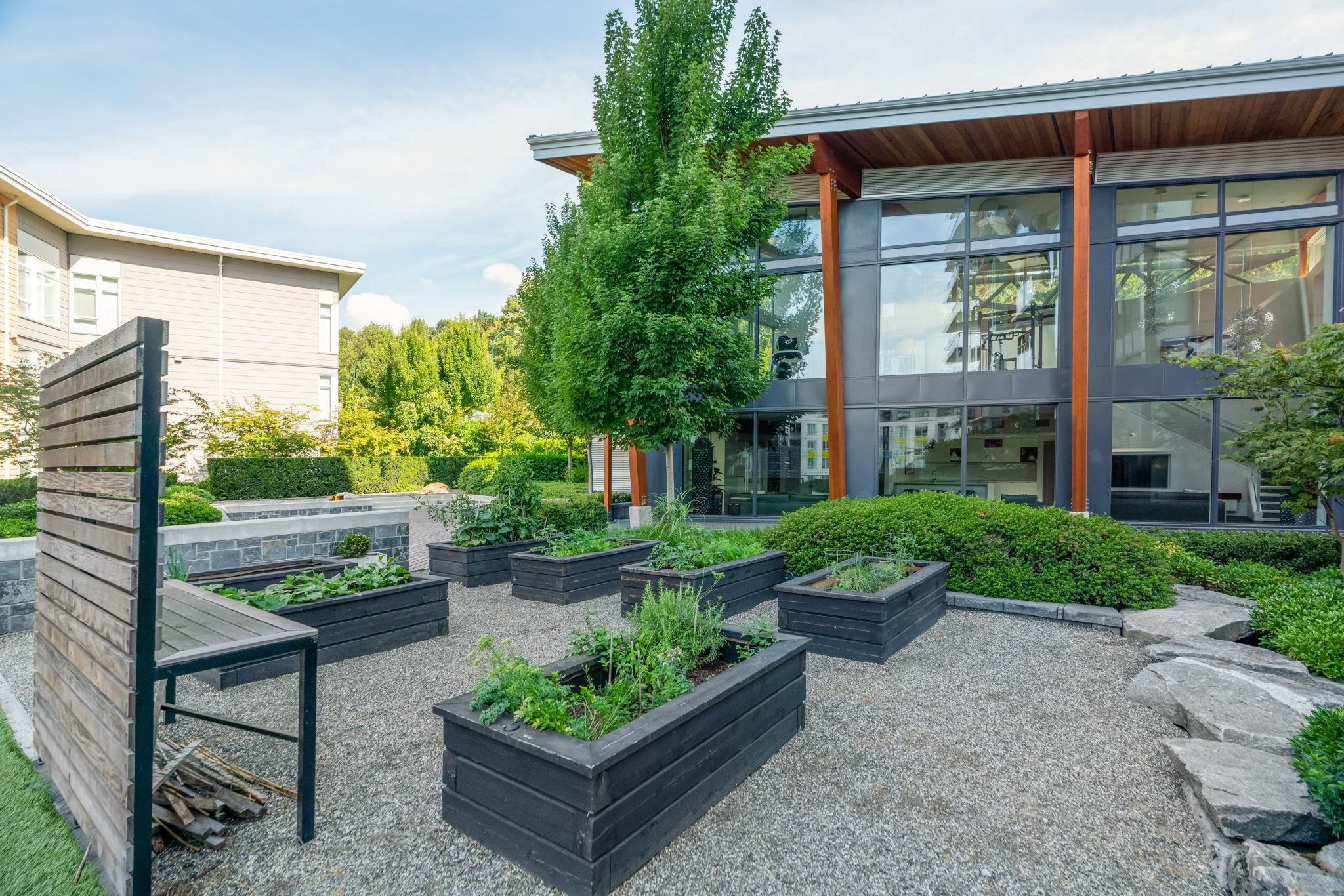 605 3281 E KENT AVENUE NORTH Unit: 605