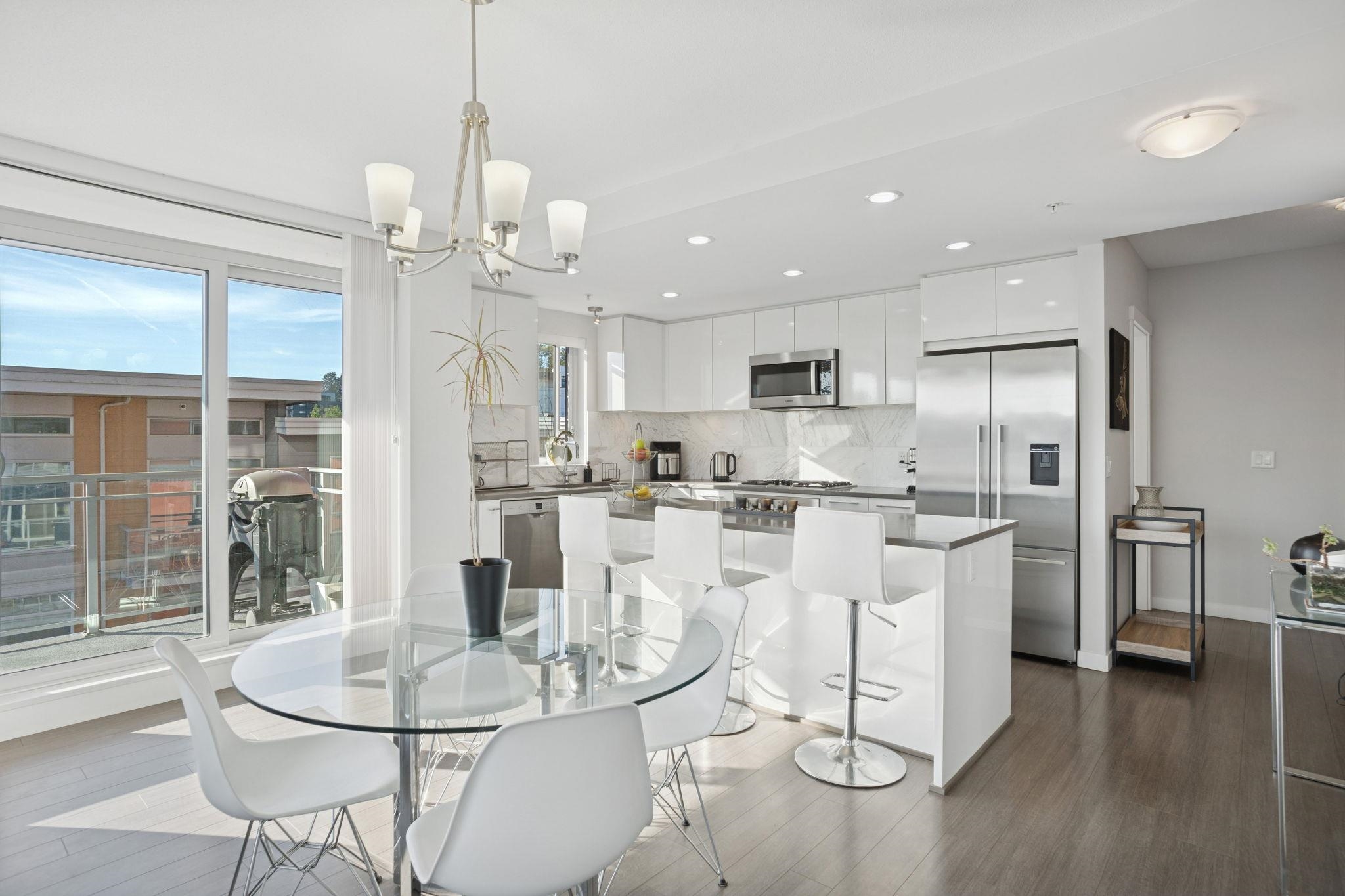 605 3281 E KENT AVENUE NORTH Unit: 605