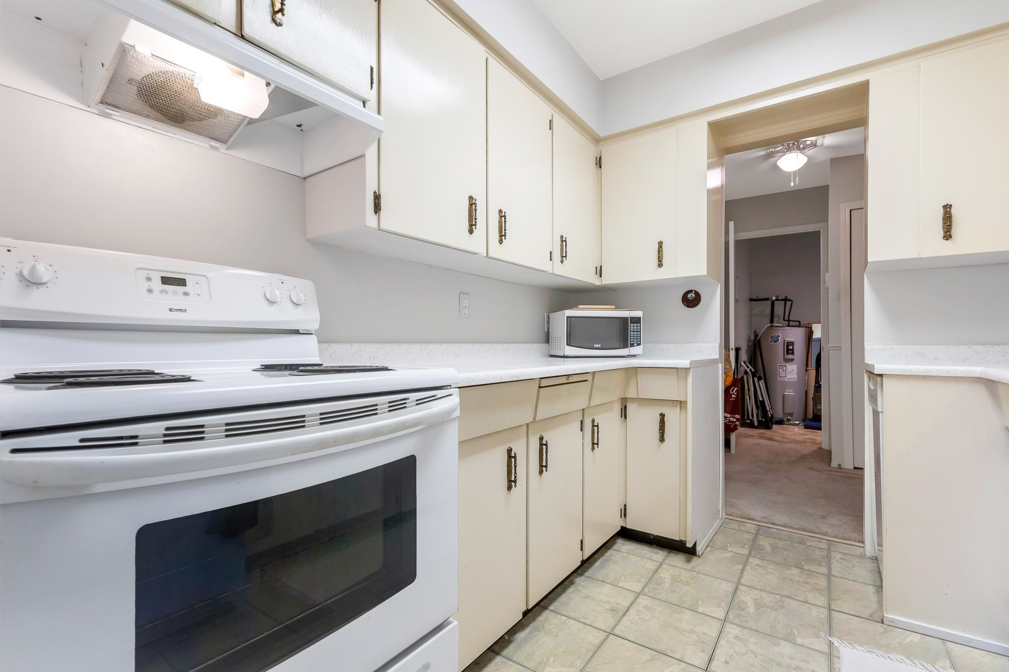 308 32040 PEARDONVILLE ROAD Unit: 308