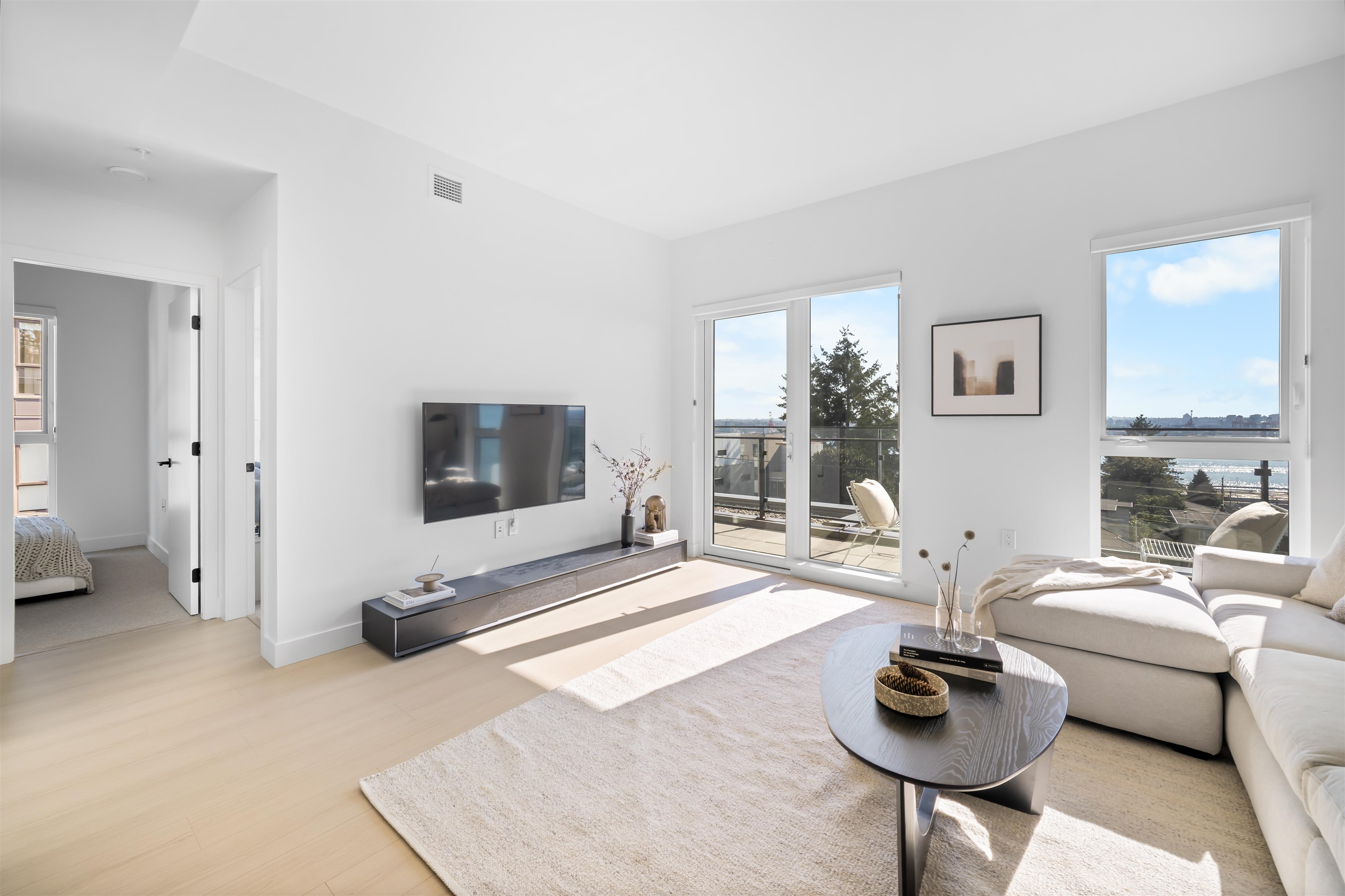 509 422 E 3RD STREET Unit: 509