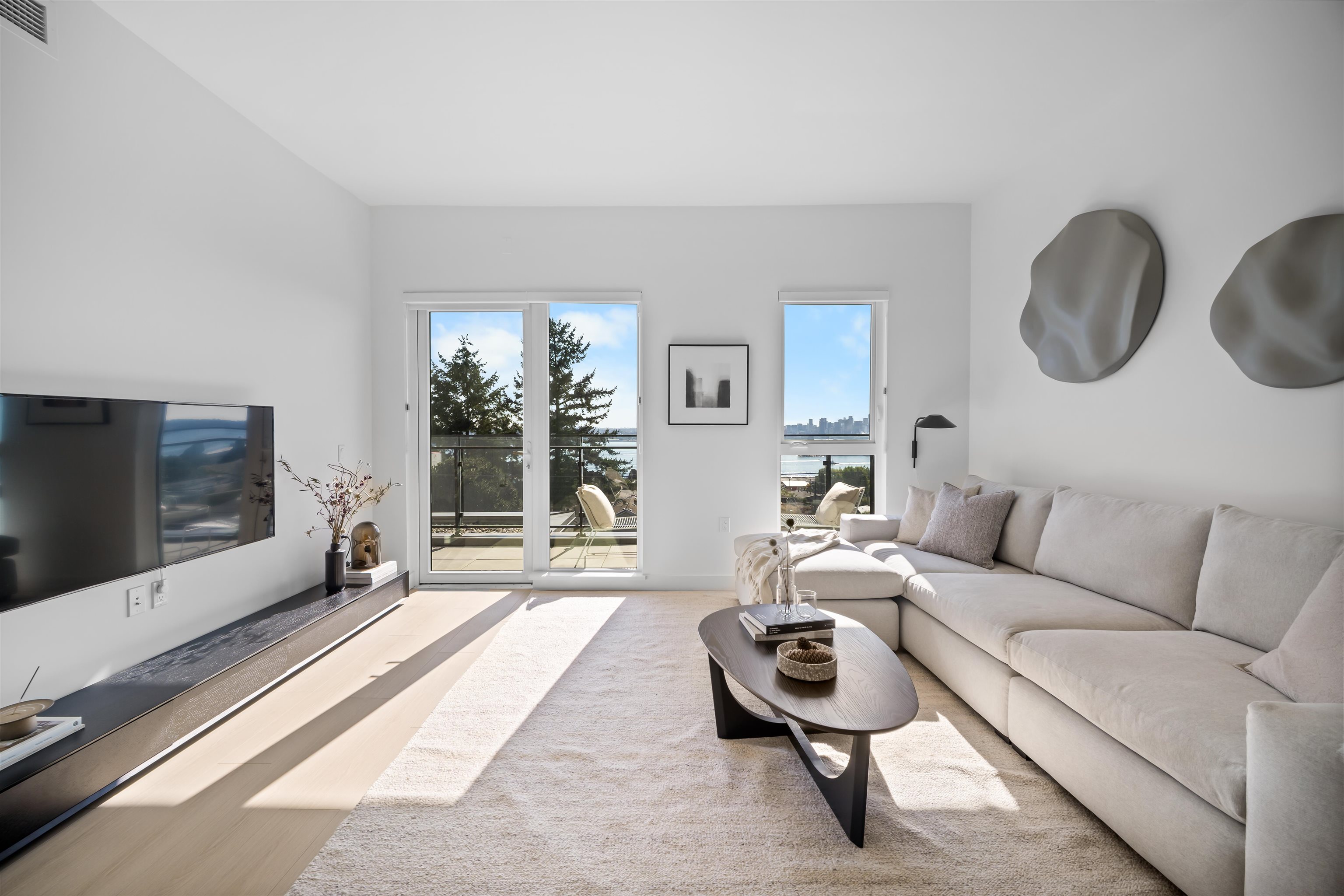 509 422 E 3RD STREET Unit: 509