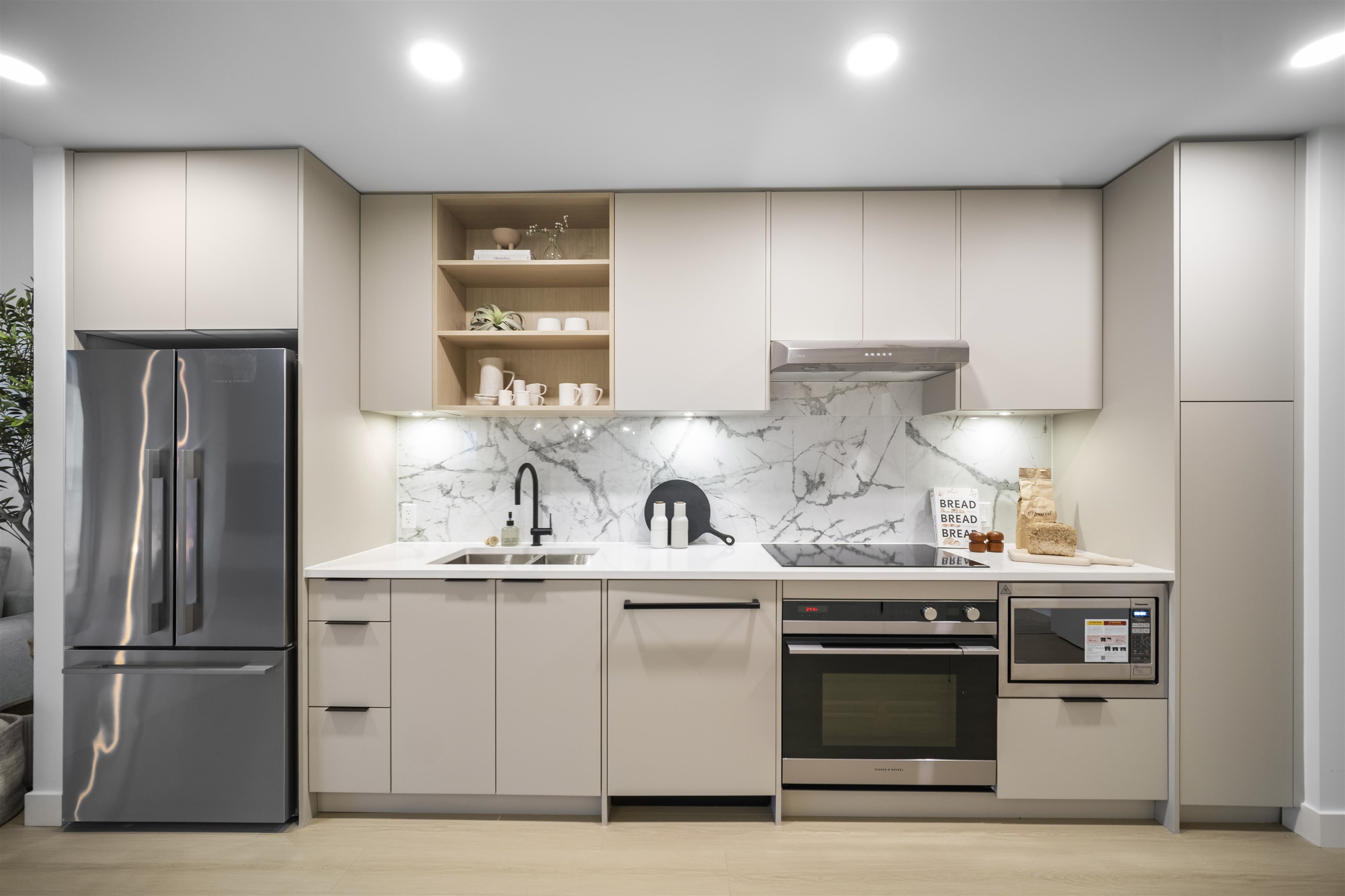 509 422 E 3RD STREET Unit: 509