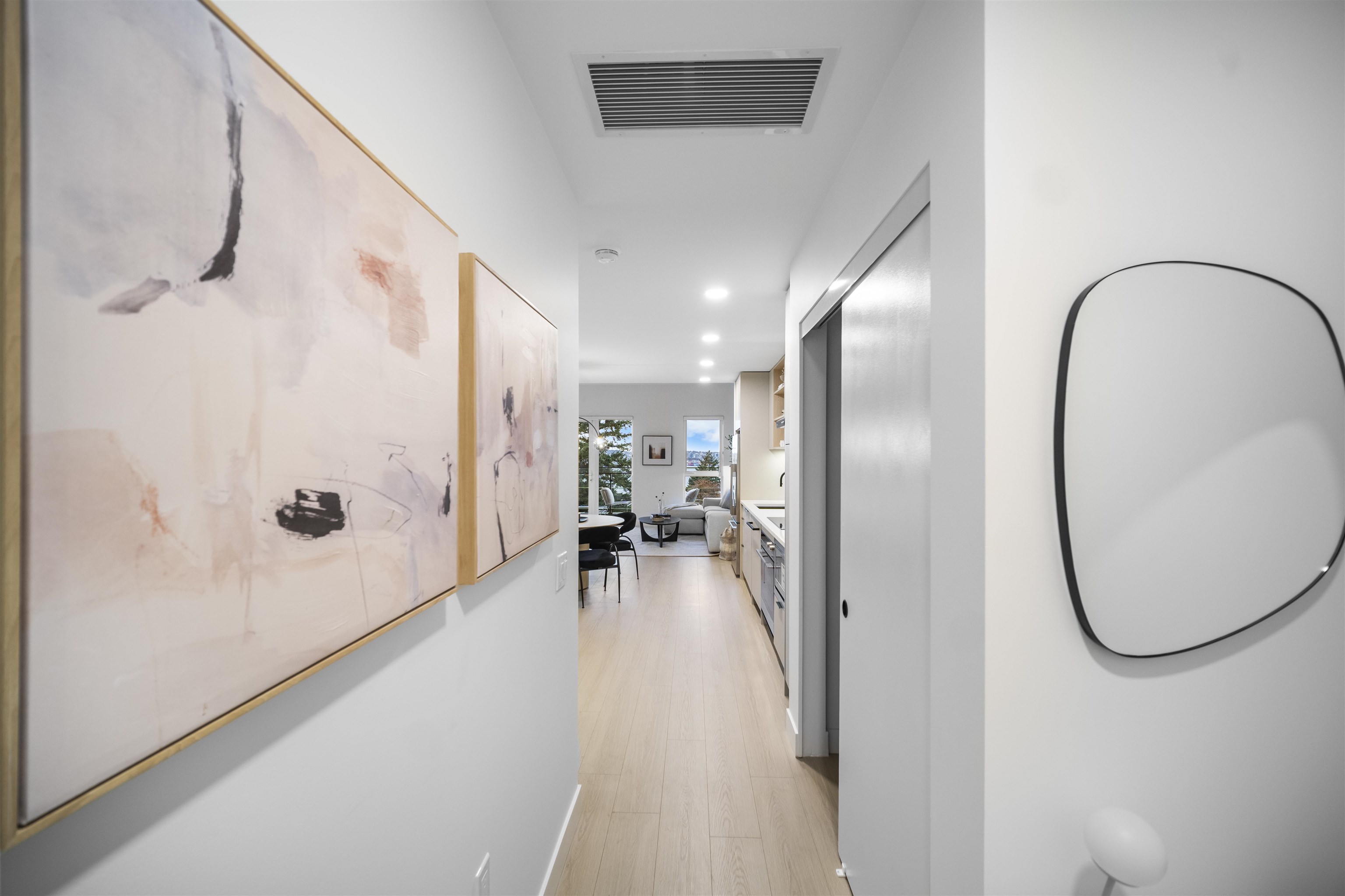 509 422 E 3RD STREET Unit: 509