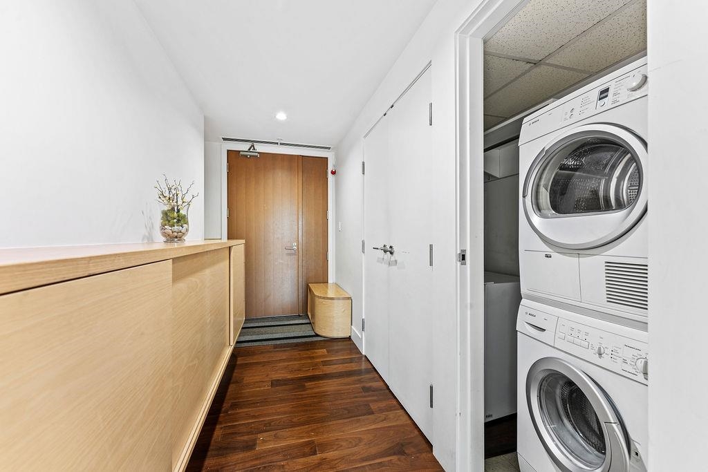 2505 1111 1111 ALBERNI STREET Unit: 2505