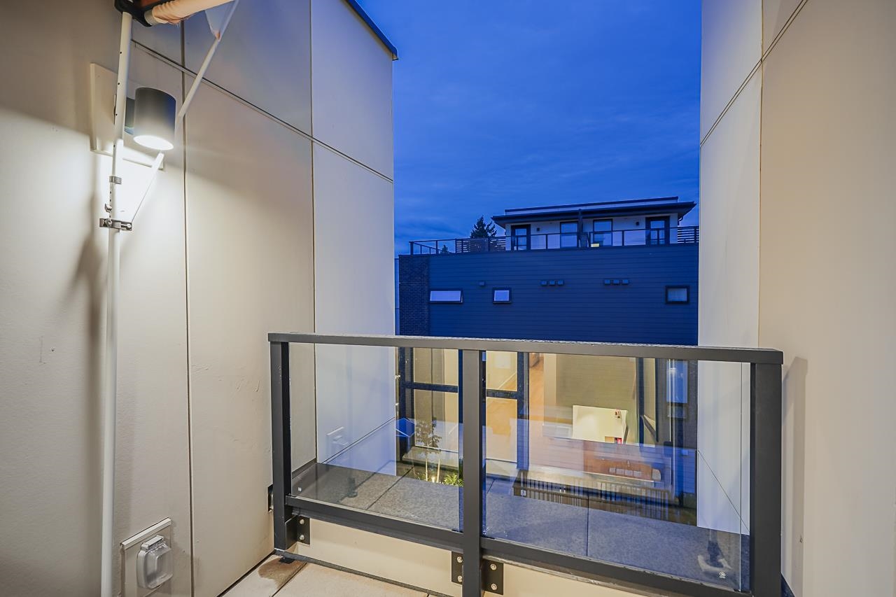1204 6085 IRMIN STREET Unit: 1204